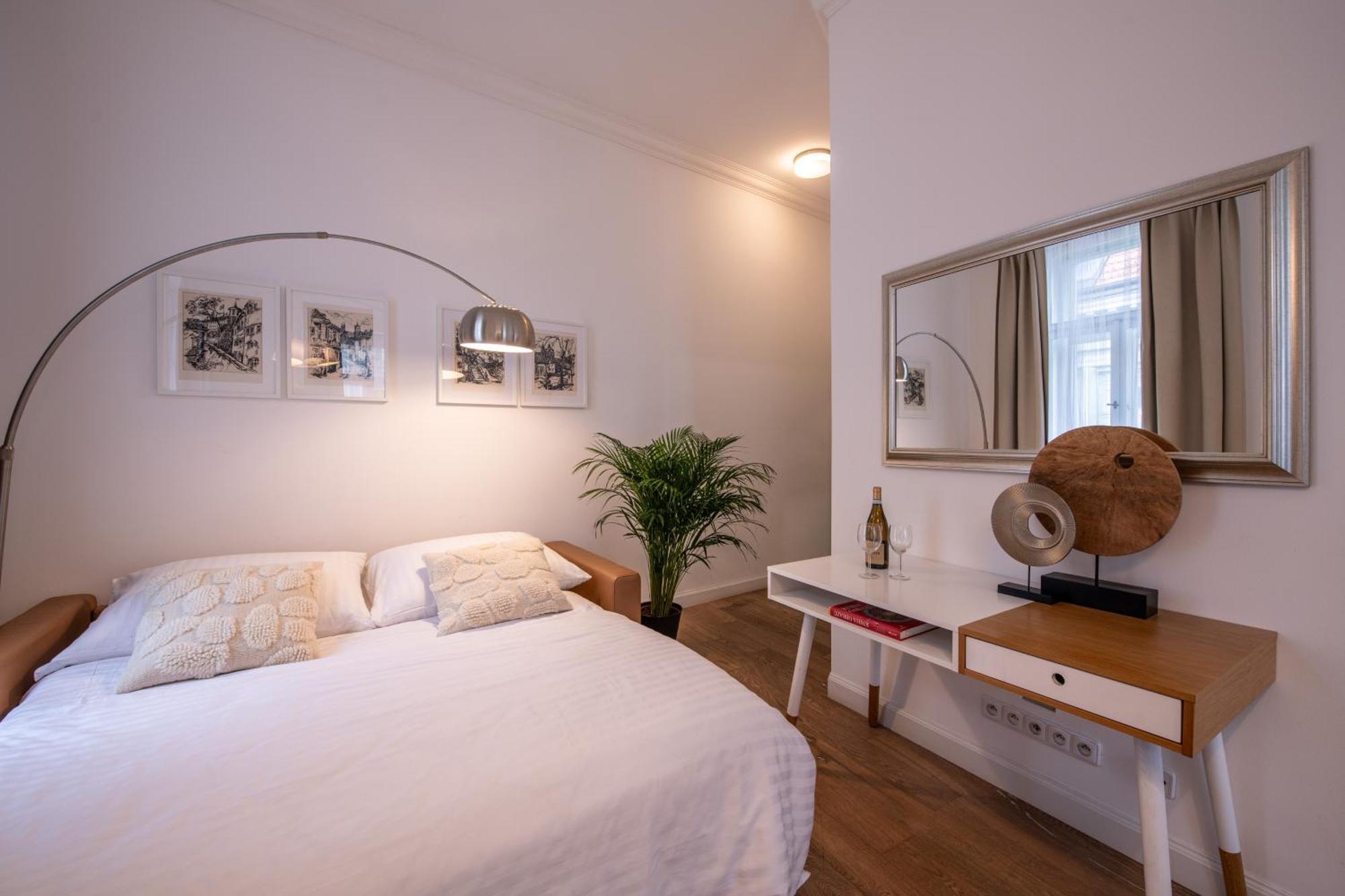 Modern Downtown - Renovated, On Ideal Location Apartment