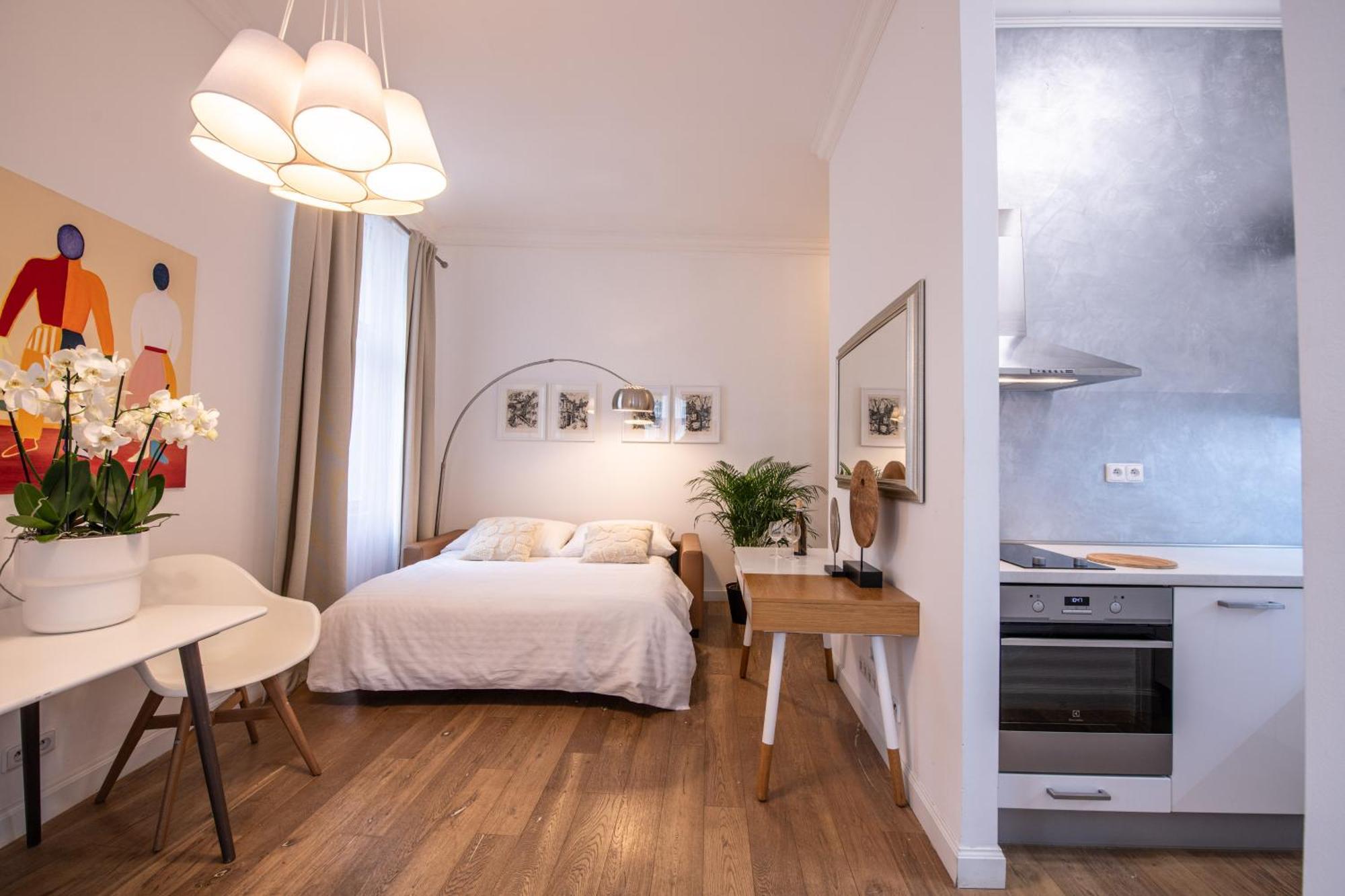Apartment Modern Downtown - Renovated, On Ideal Location