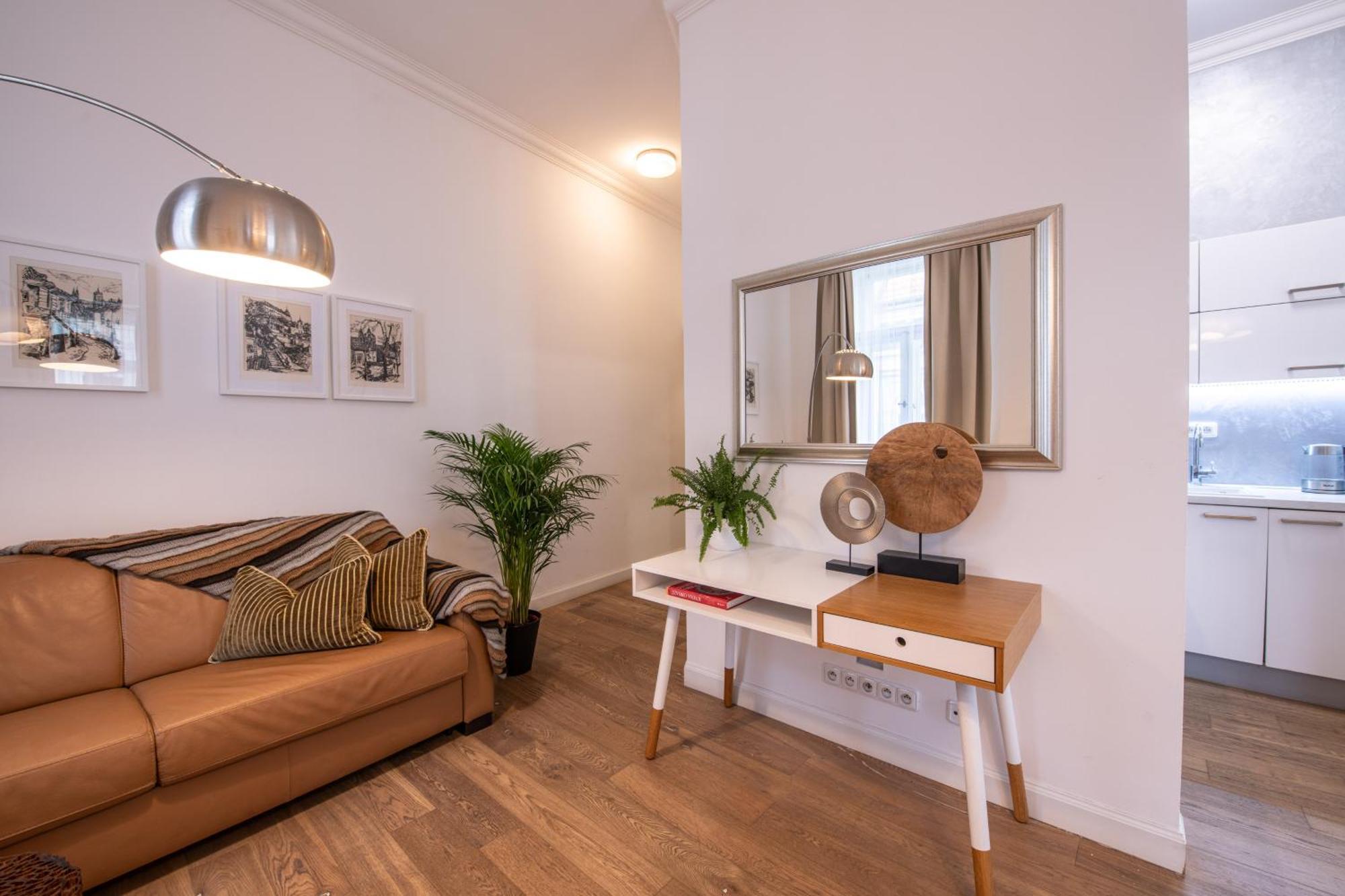 Modern Downtown - Renovated, On Ideal Location Apartment Prague