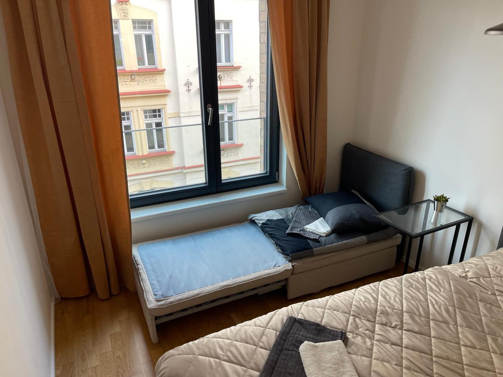 4 Room, 2 Bath, Parking Lejlighed *