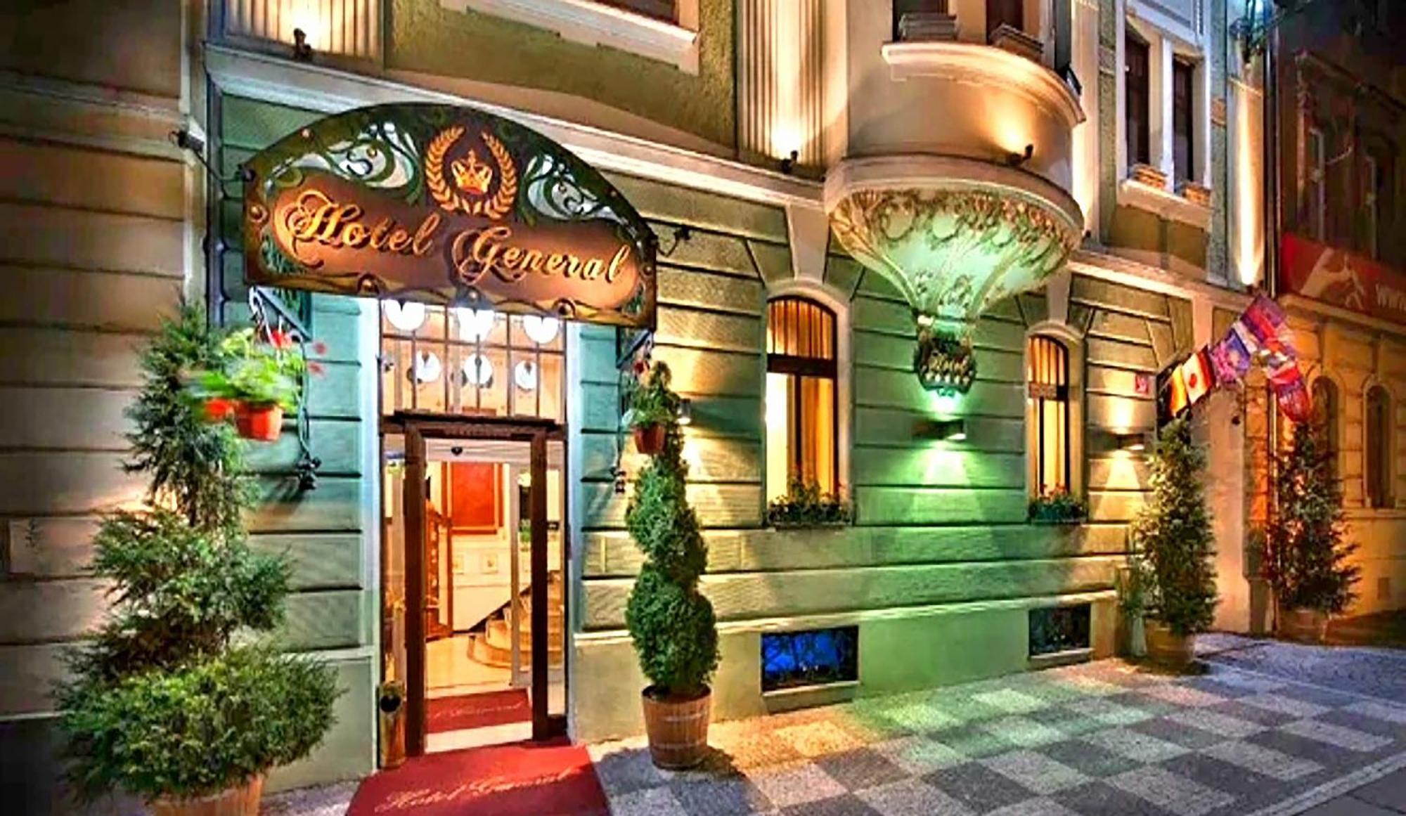 General Old Town Hotel