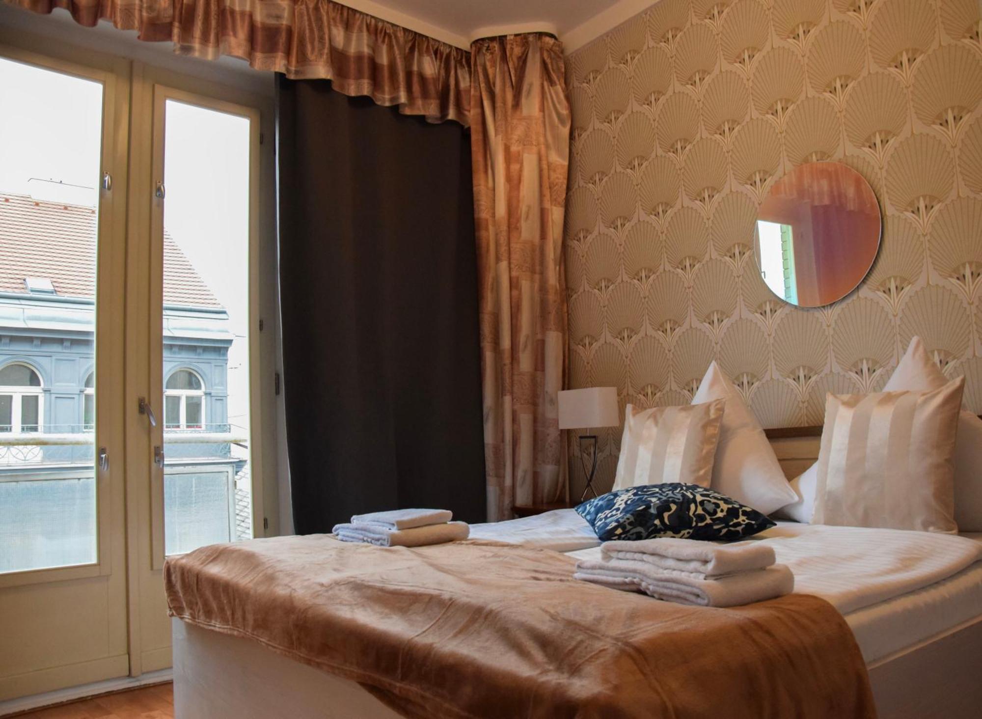 Main Square Sauna And Fireplace Apartment *
