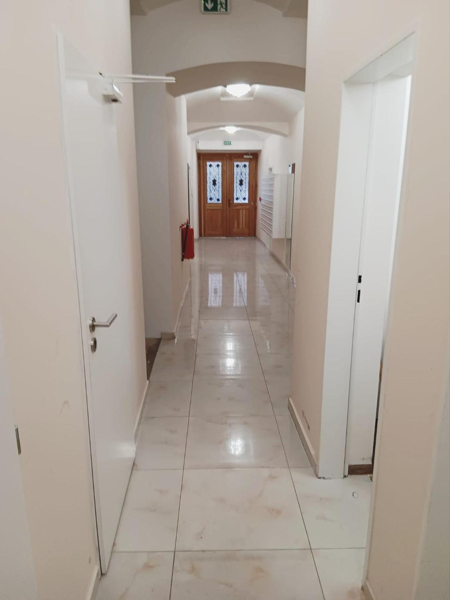 Center - Next To Florenc *