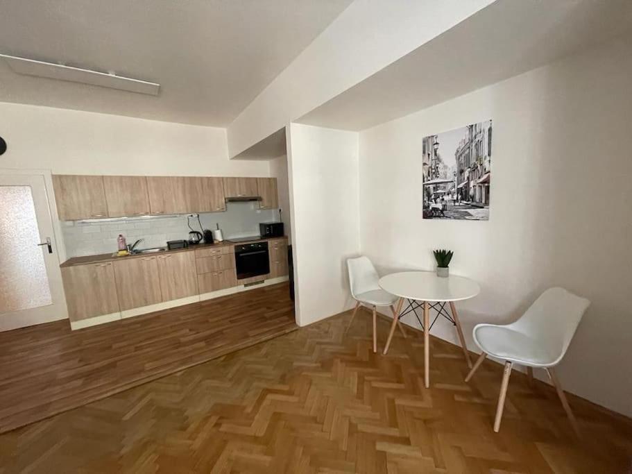 Prahabel - C15 Prag