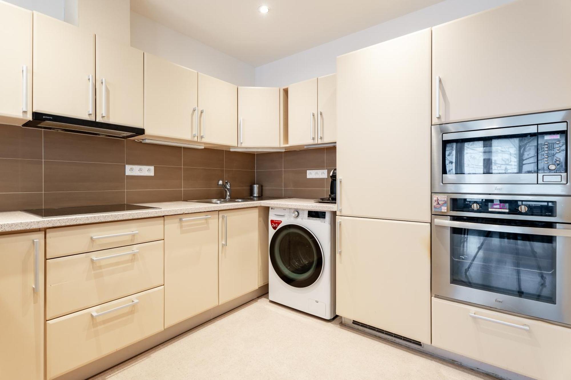 Auriapartments Karlin 2kk S Terasou A Parkovanim