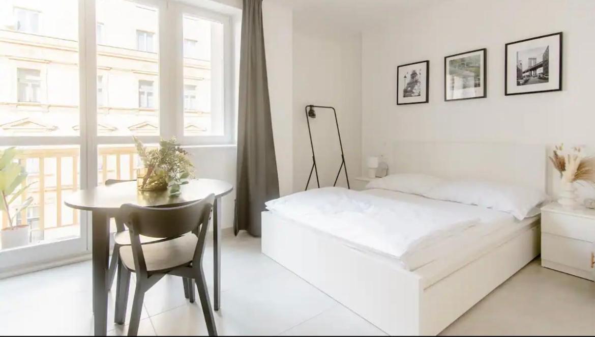 Apartment Cozy & New Peace Sq.