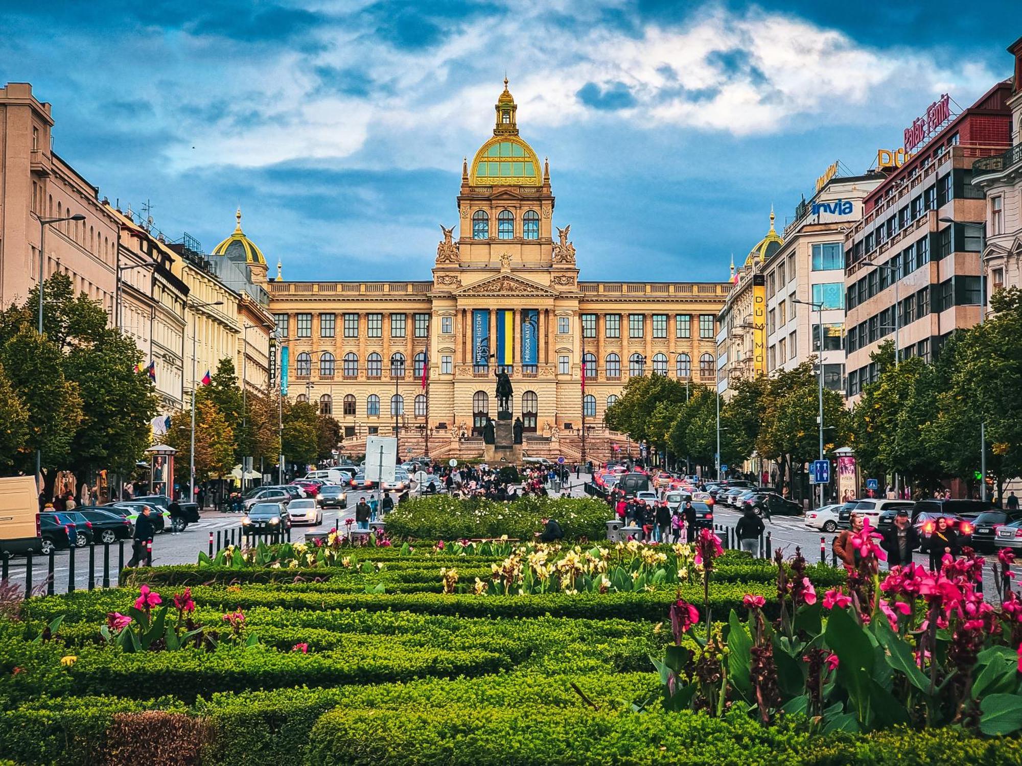 Lägenhet Cozy Wenceslas Square 700m Apartment, *