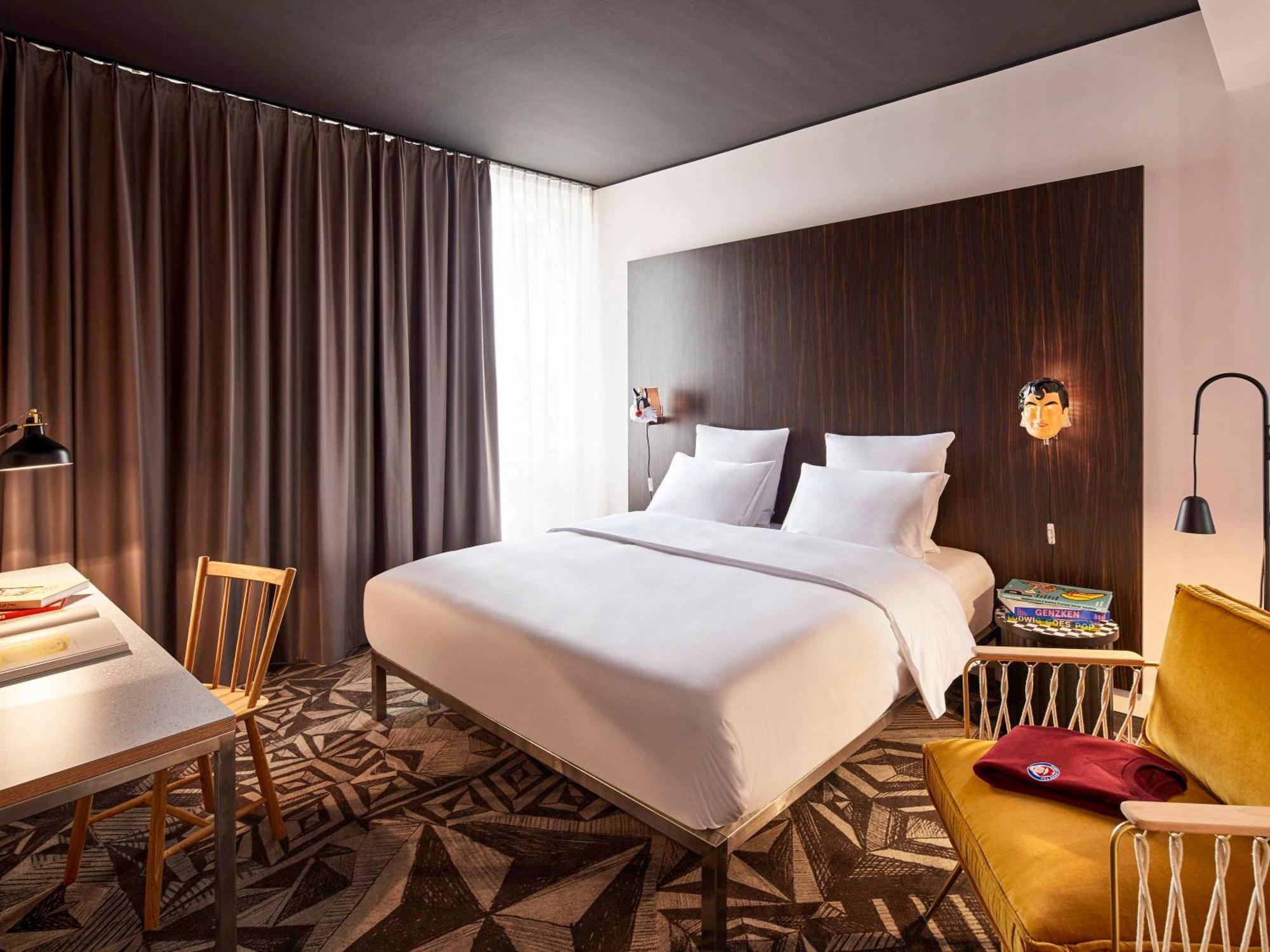 Mama Shelter Hotel 4*