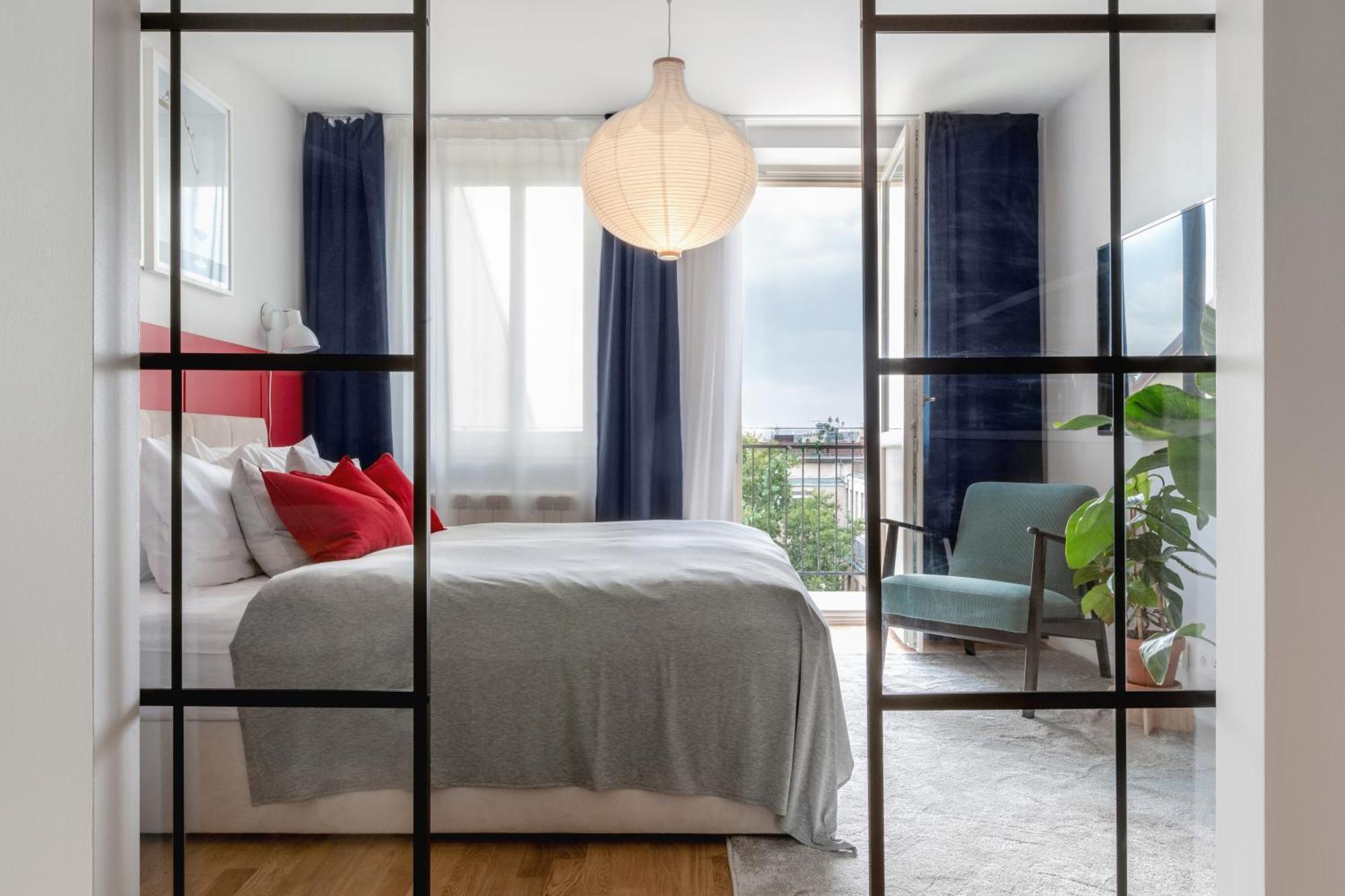 Turnkey I Charles Square Apartment *