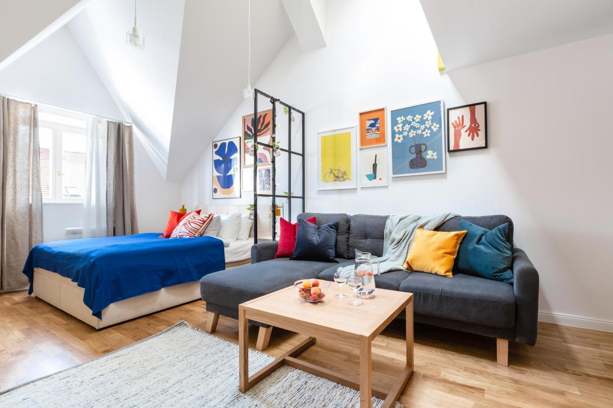 Turnkey I Charles Square
