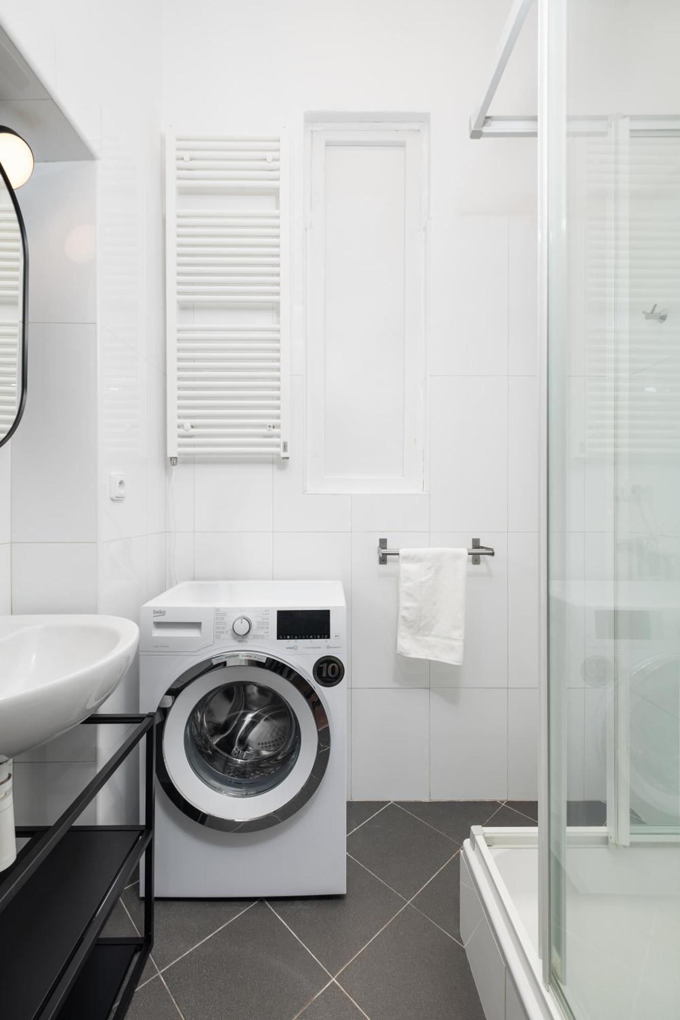 Days - Modern Apts - Fast Wifi - Netflix - 7 Min Wenceslas Sq Lägenhet Prag