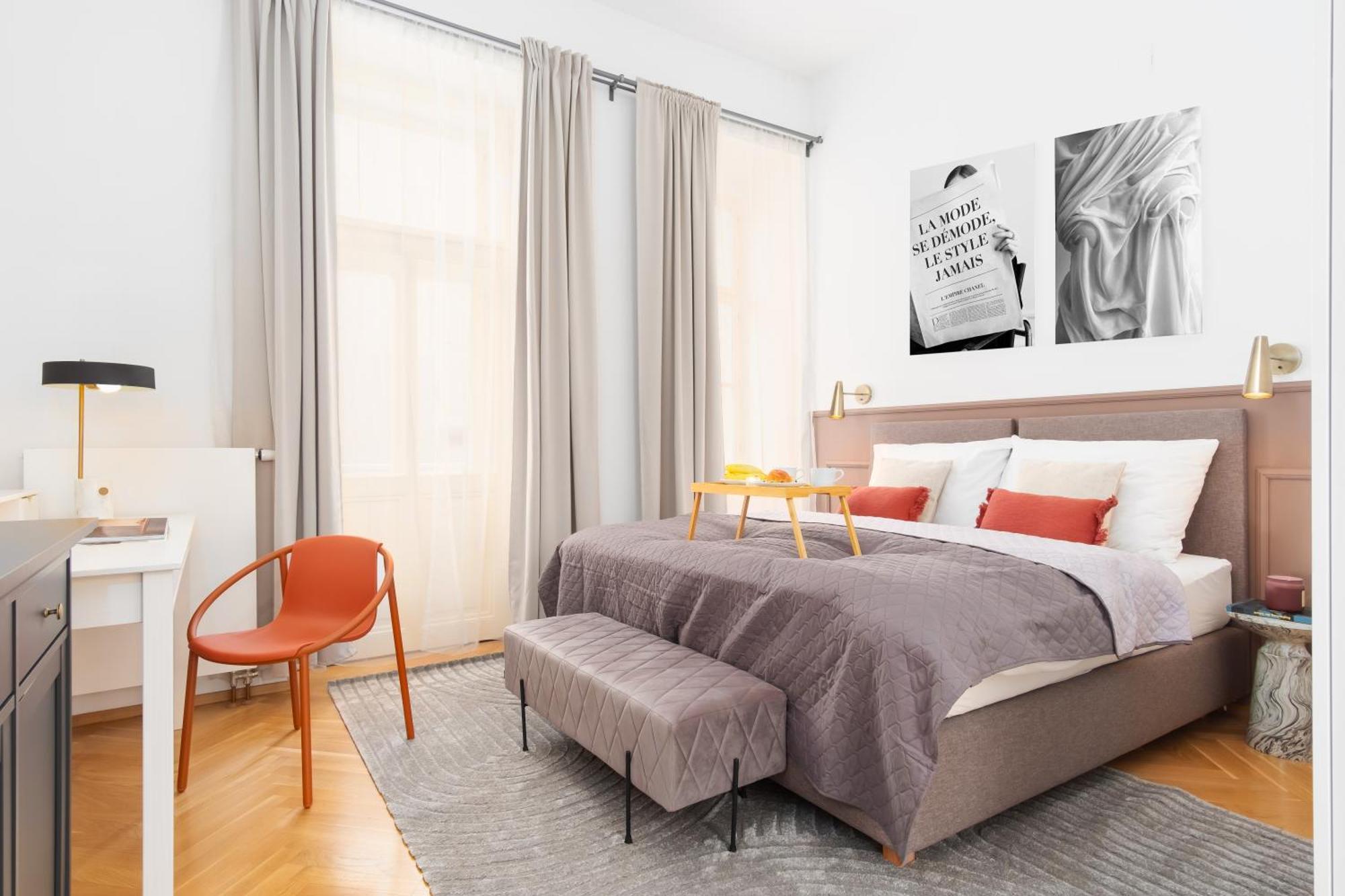 Stru House By Days - Luxurious Next To National Theatre