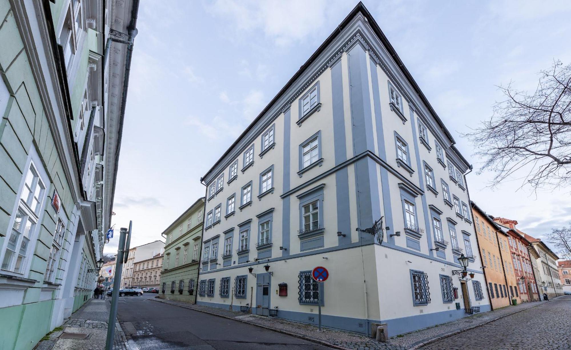 Nosticova Aparthotel *