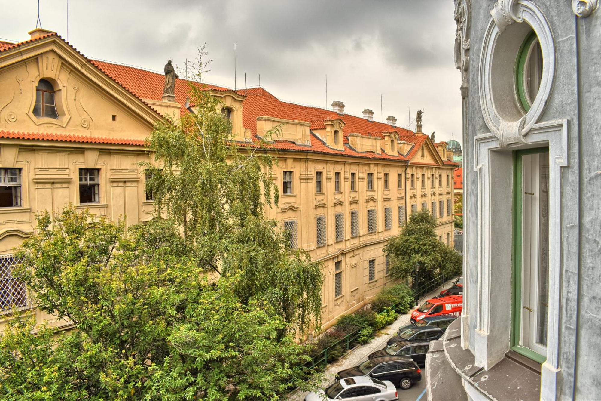 Milosrdnych Apartmán