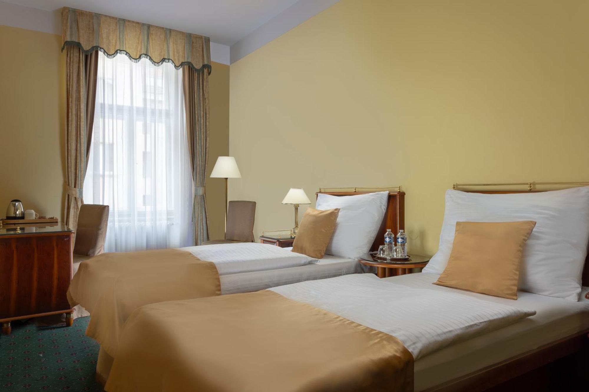 William Hotel 3*