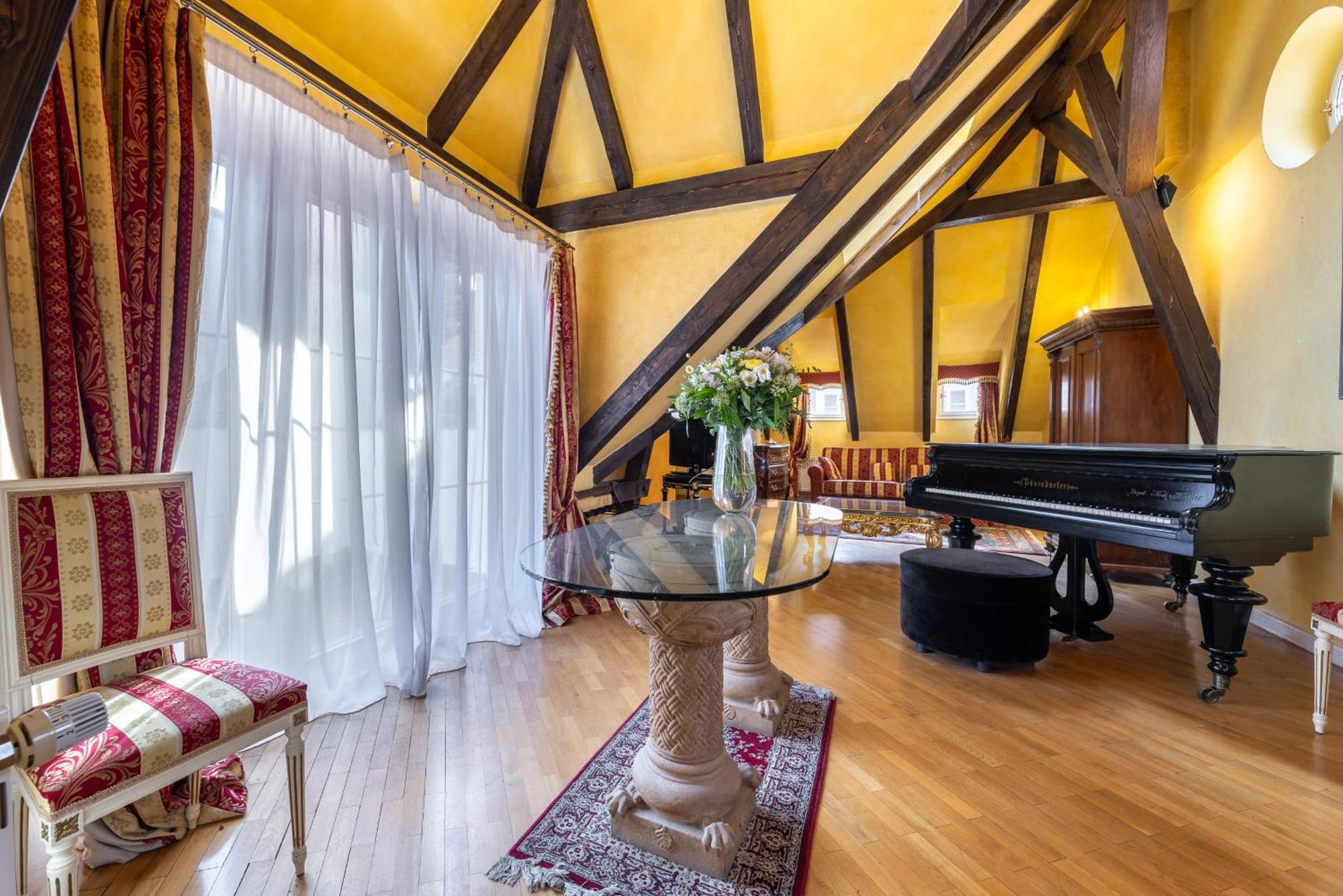 Aparthotel Nosticova *