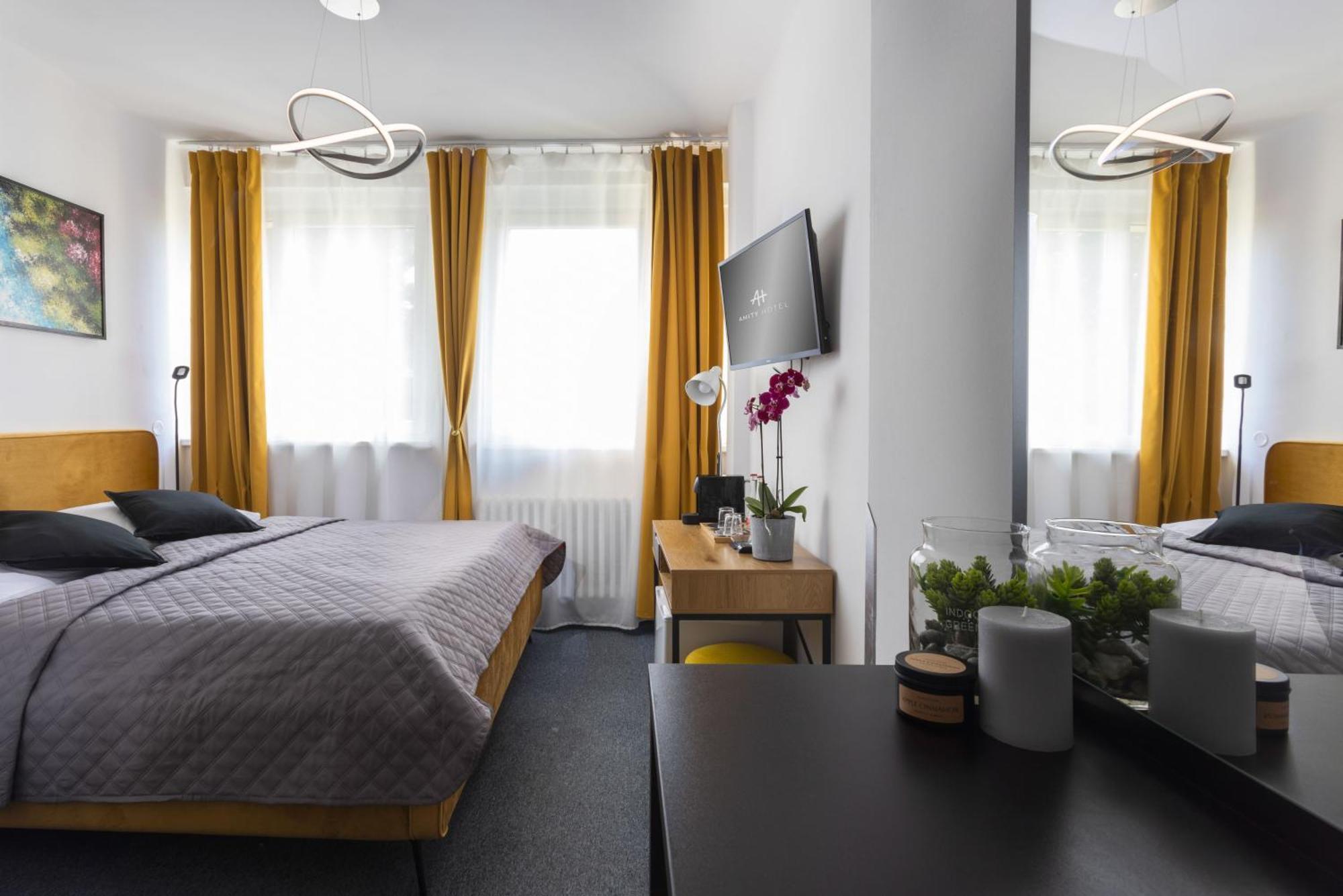 Hotell Amity 3*