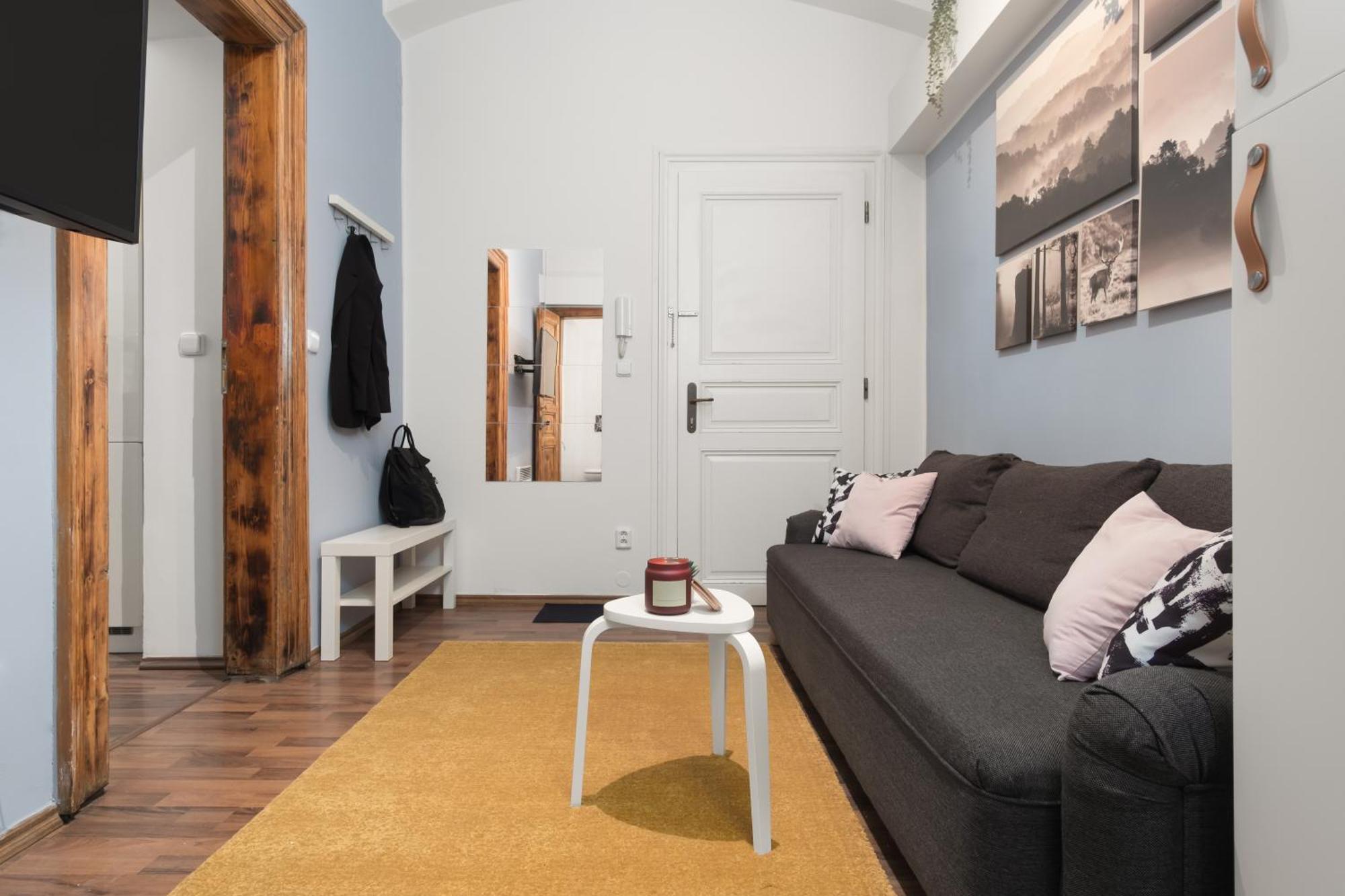 Lägenhet Days - Modern Apts - Fast Wifi - Netflix - 7 Min Wenceslas Sq