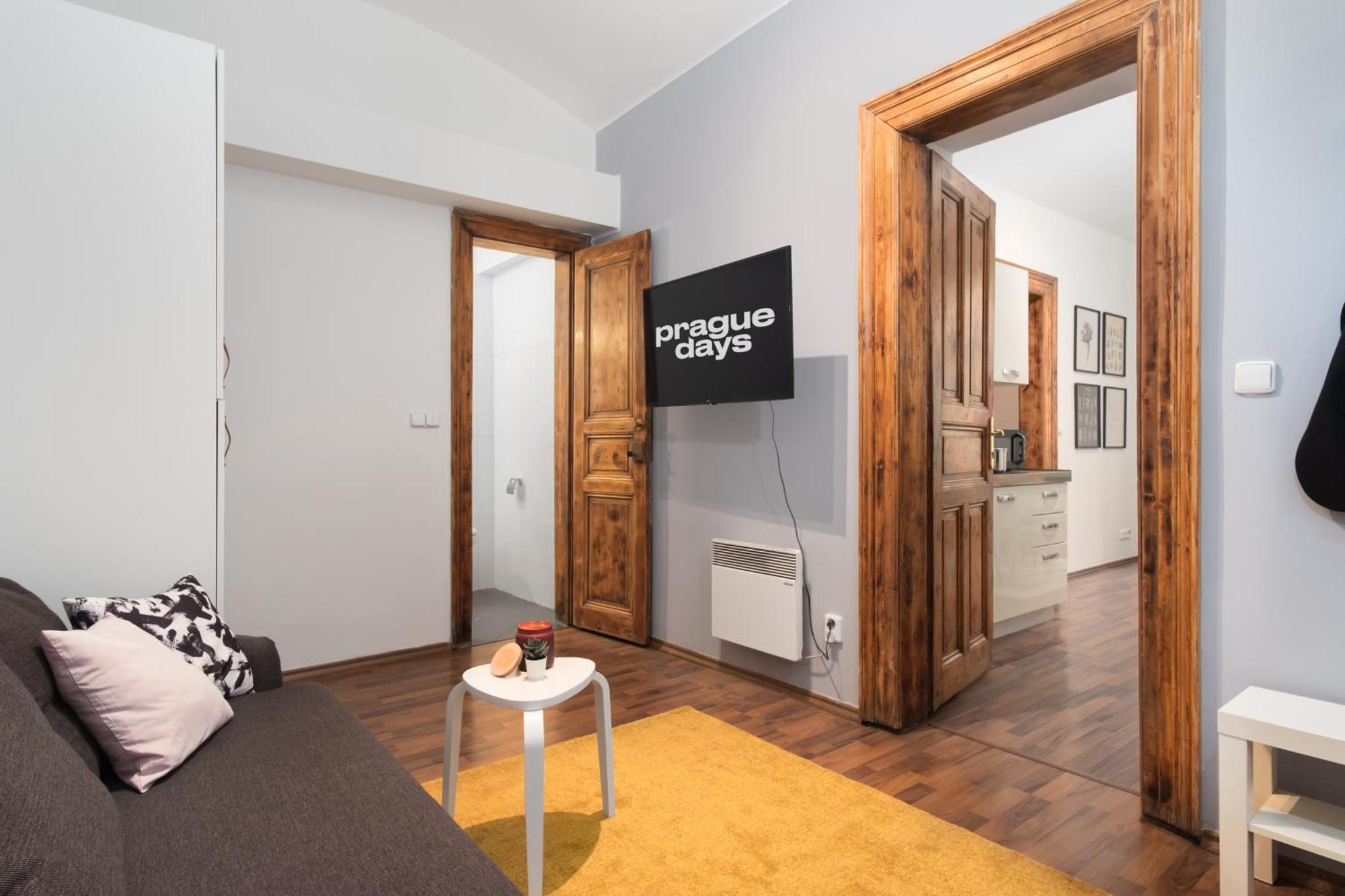 Lägenhet Days - Modern Apts - Fast Wifi - Netflix - 7 Min Wenceslas Sq *