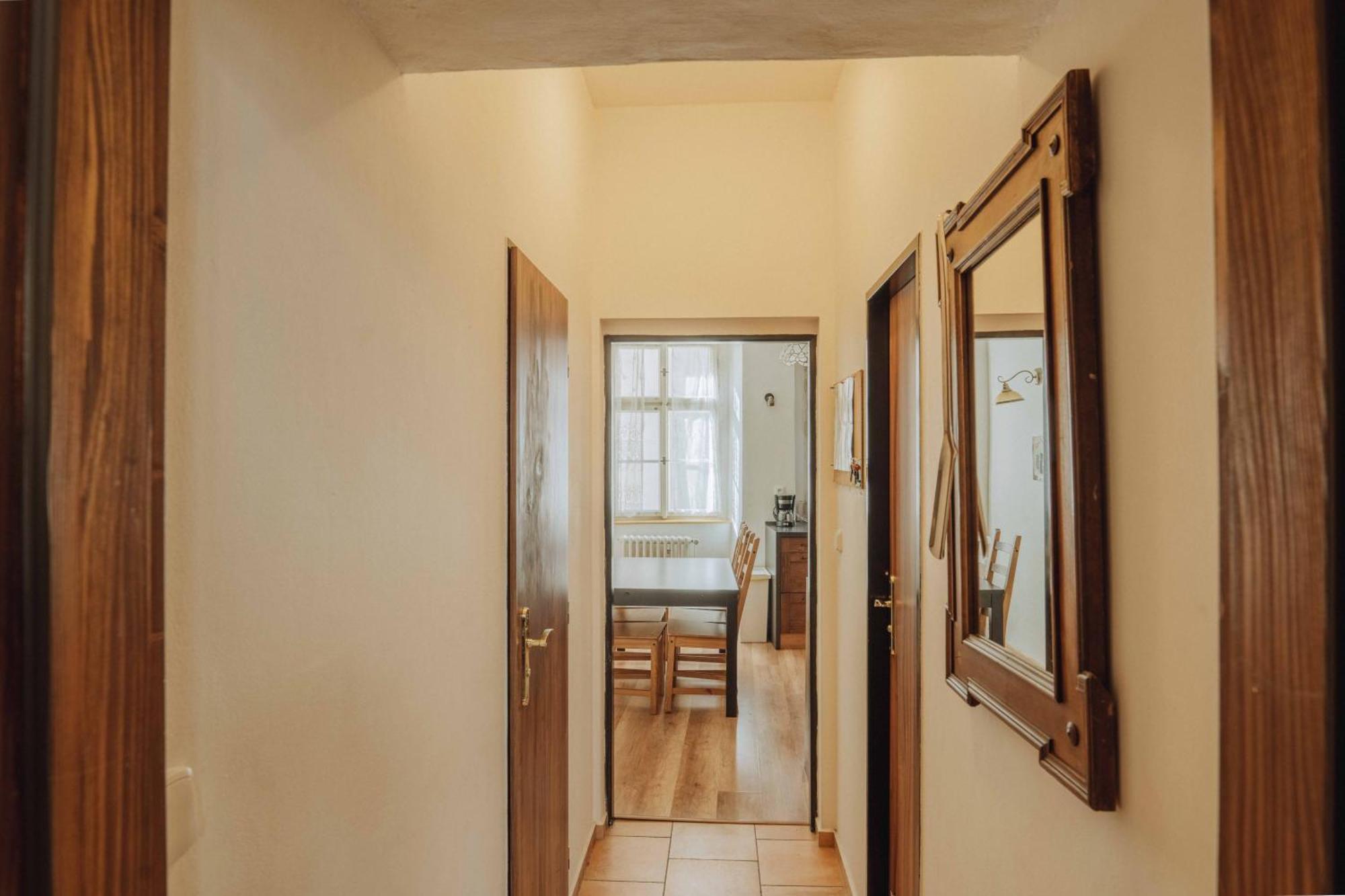 Apartment Central 3bd Old Town Square & Astronomical Clock 100 Metres