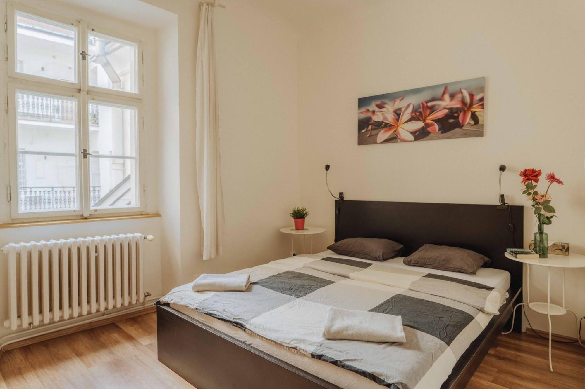 Central 3bd Old Town Square & Astronomical Clock 100 Metres * Prag