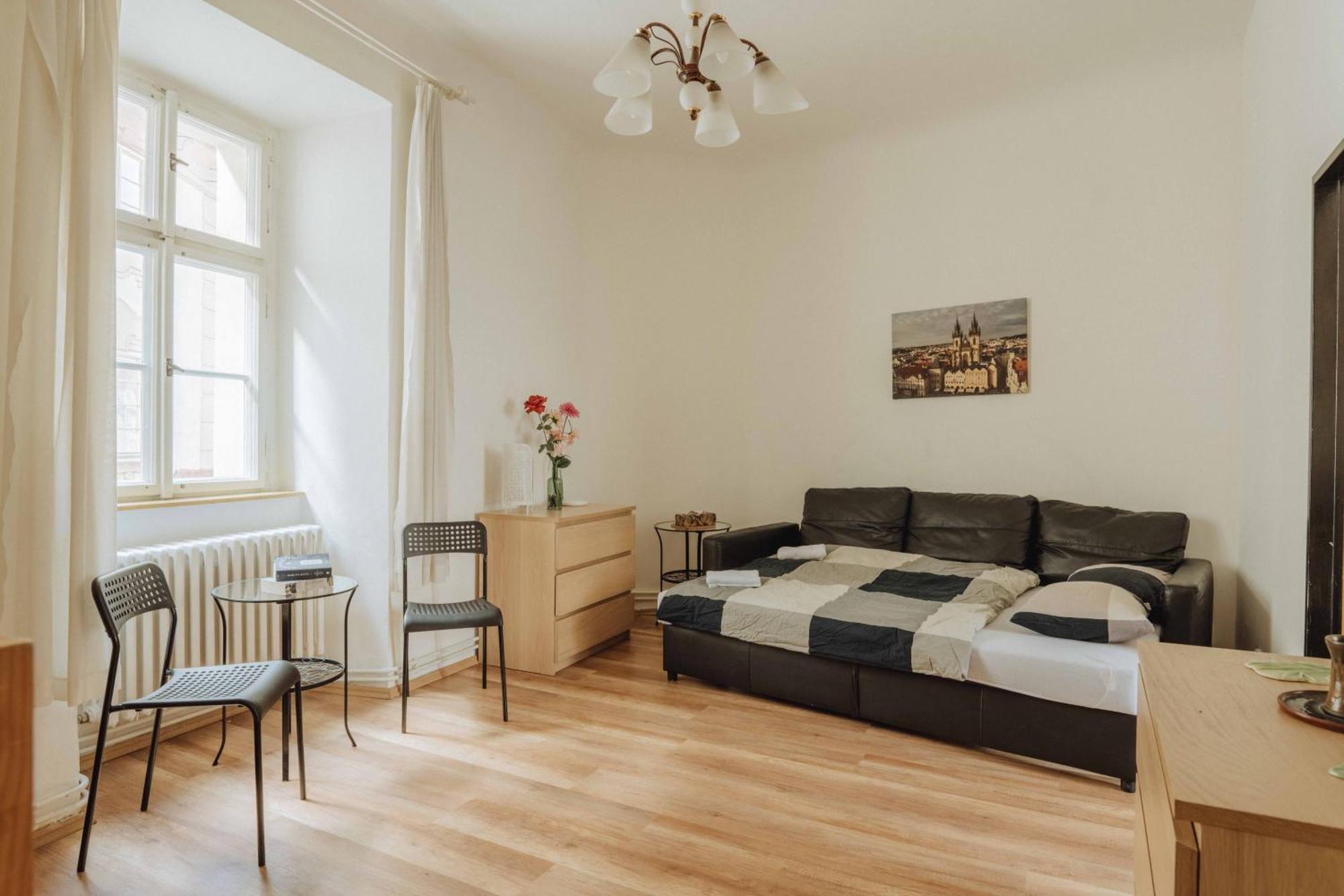Apartment Central 3bd Old Town Square & Astronomical Clock 100 Metres
