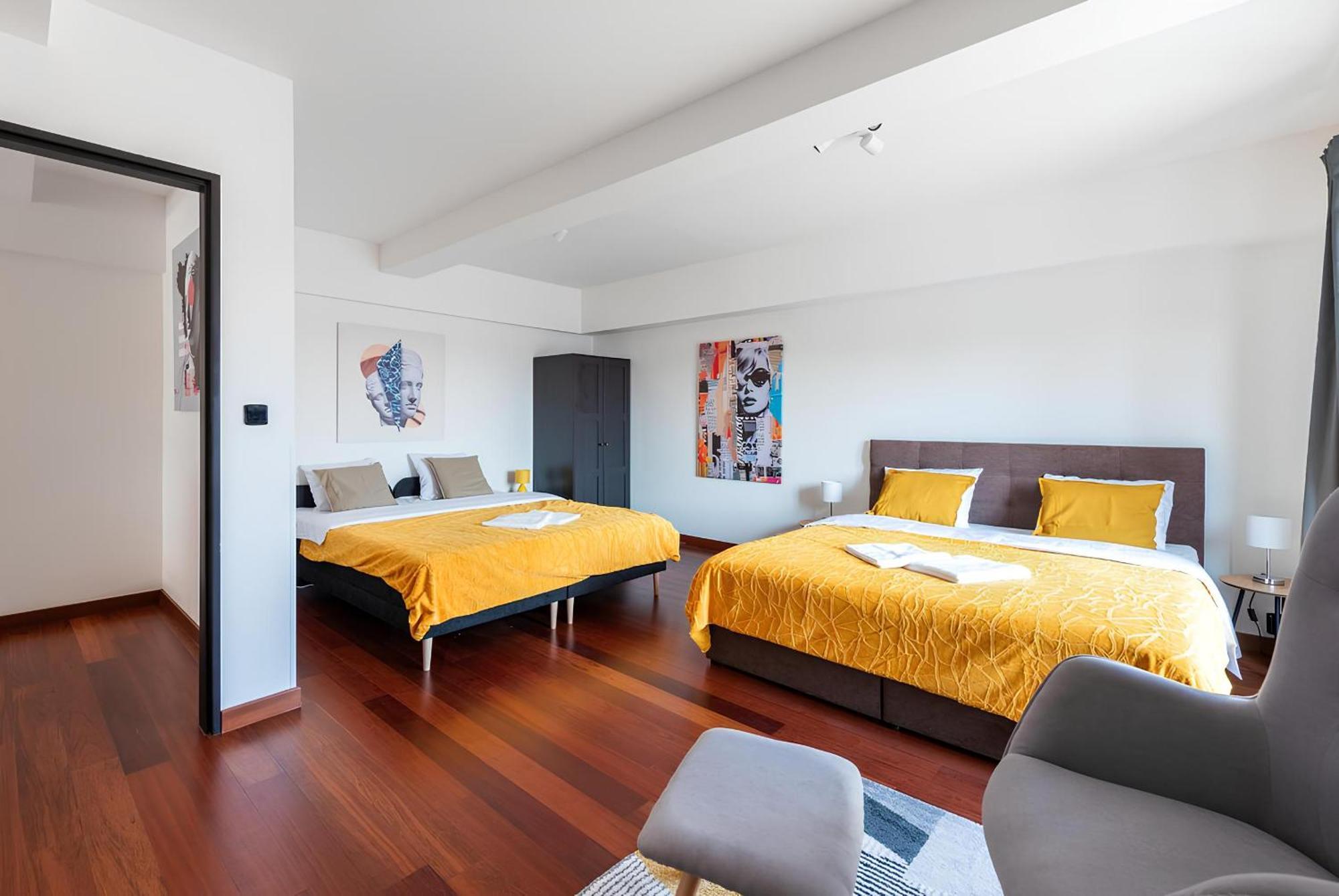 Apartment With Large Balcony, Parking