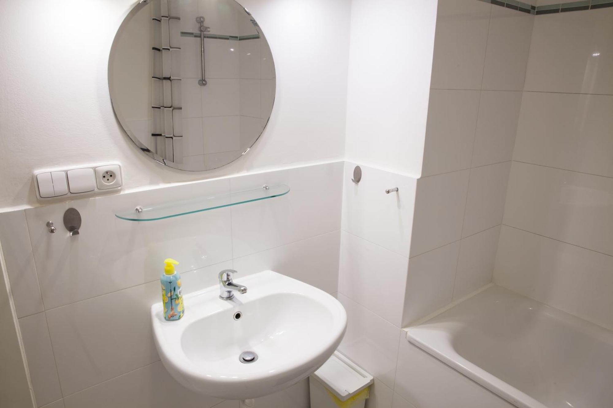 Spacious 2 Bedroom With Terrace * Prag