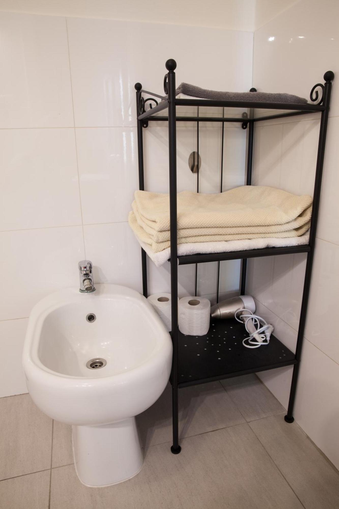 Apartment Spacious 2 Bedroom With Terrace *
