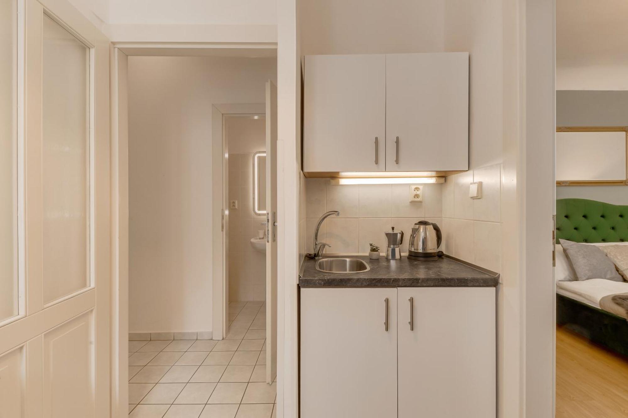 King's Road Aparthotel *