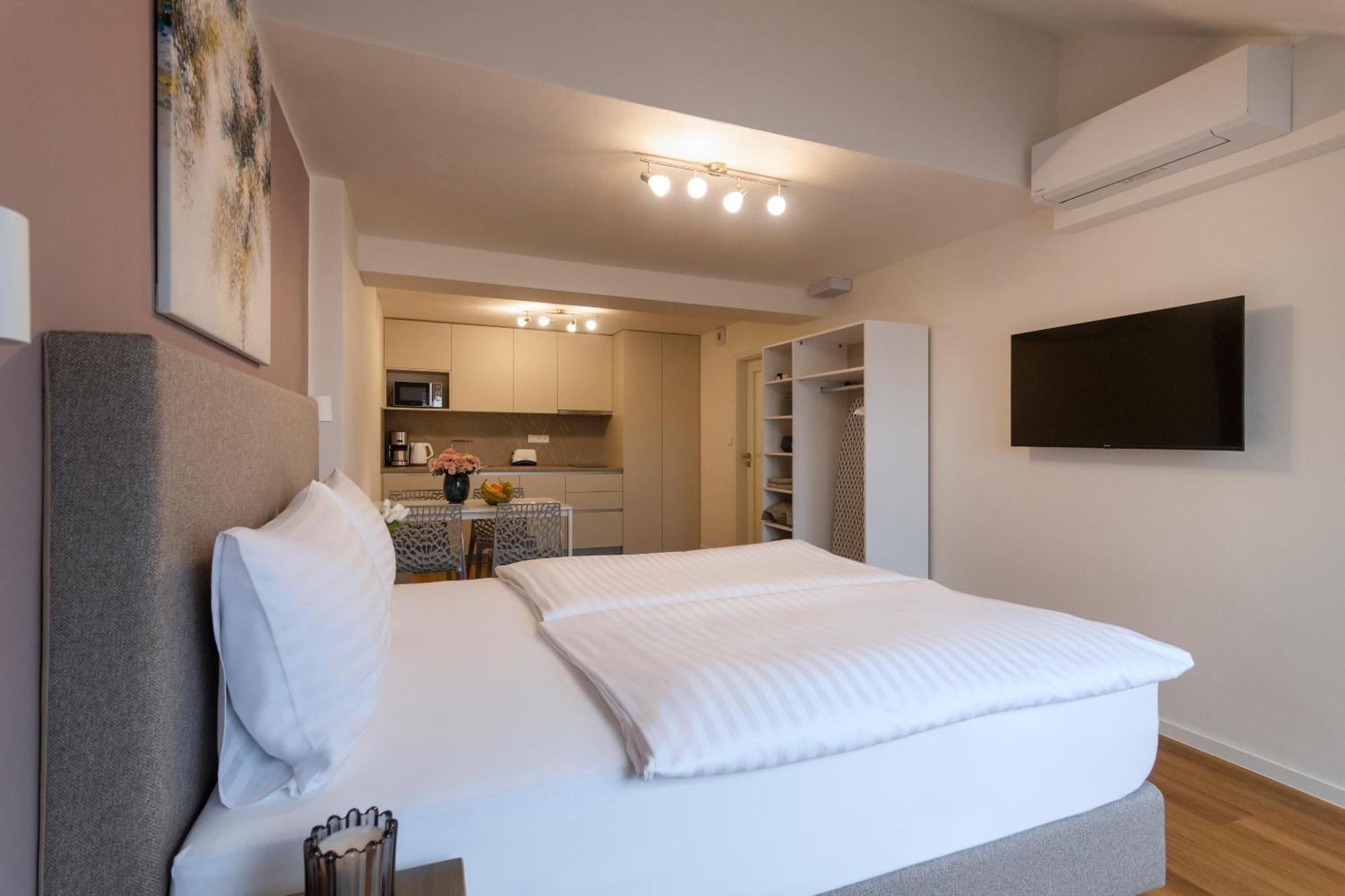 Hidden Art Boutique By Dwellfort Aparthotel 4*