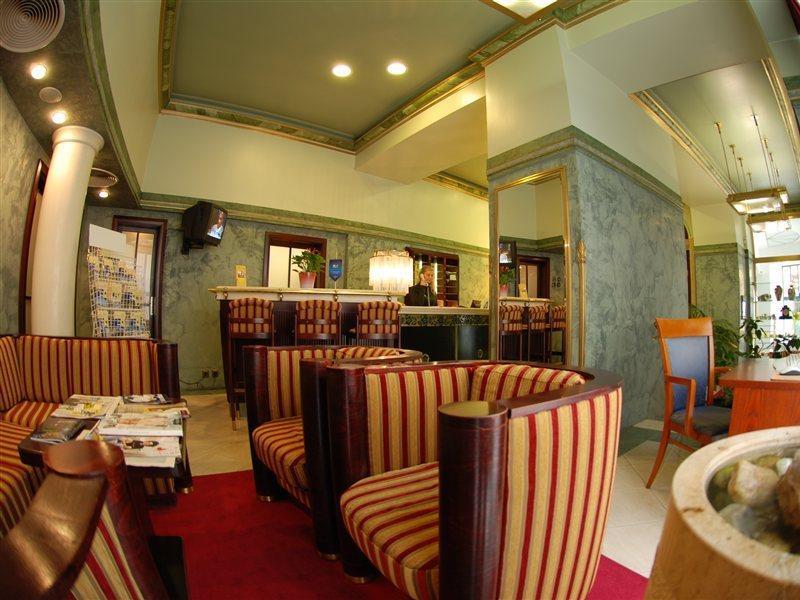 Ea Royal Esprit 4* Prag
