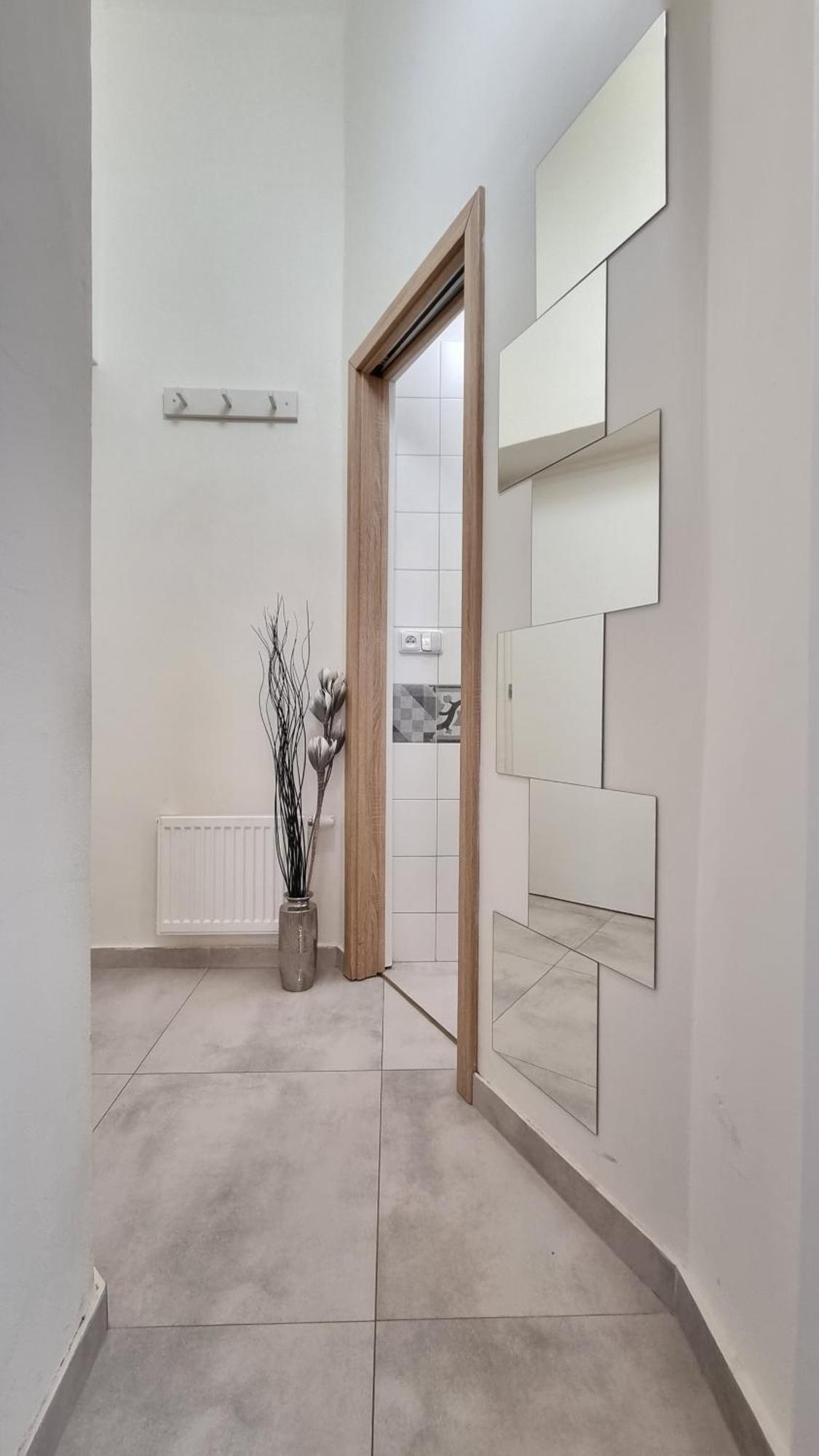 Apartment Finnem Florenc *