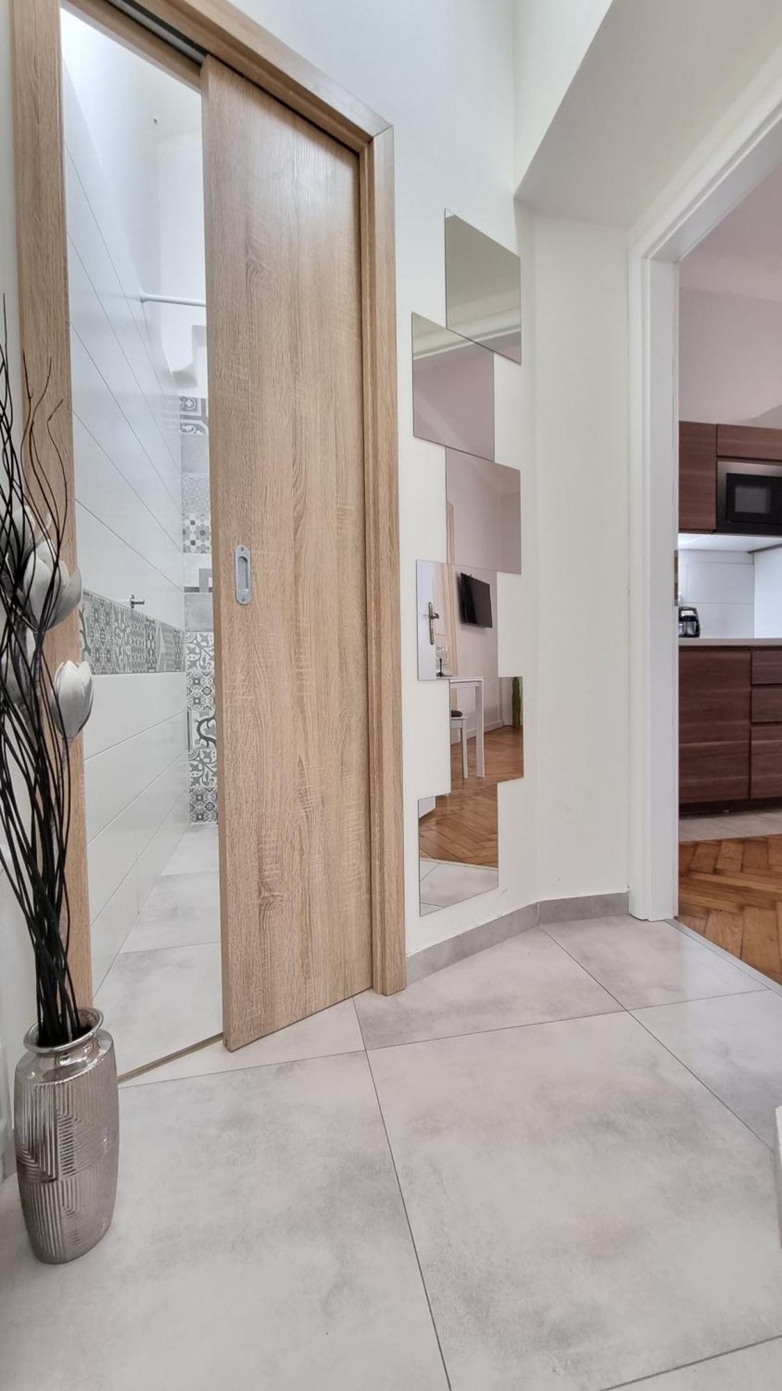 Apartment Finnem Florenc *