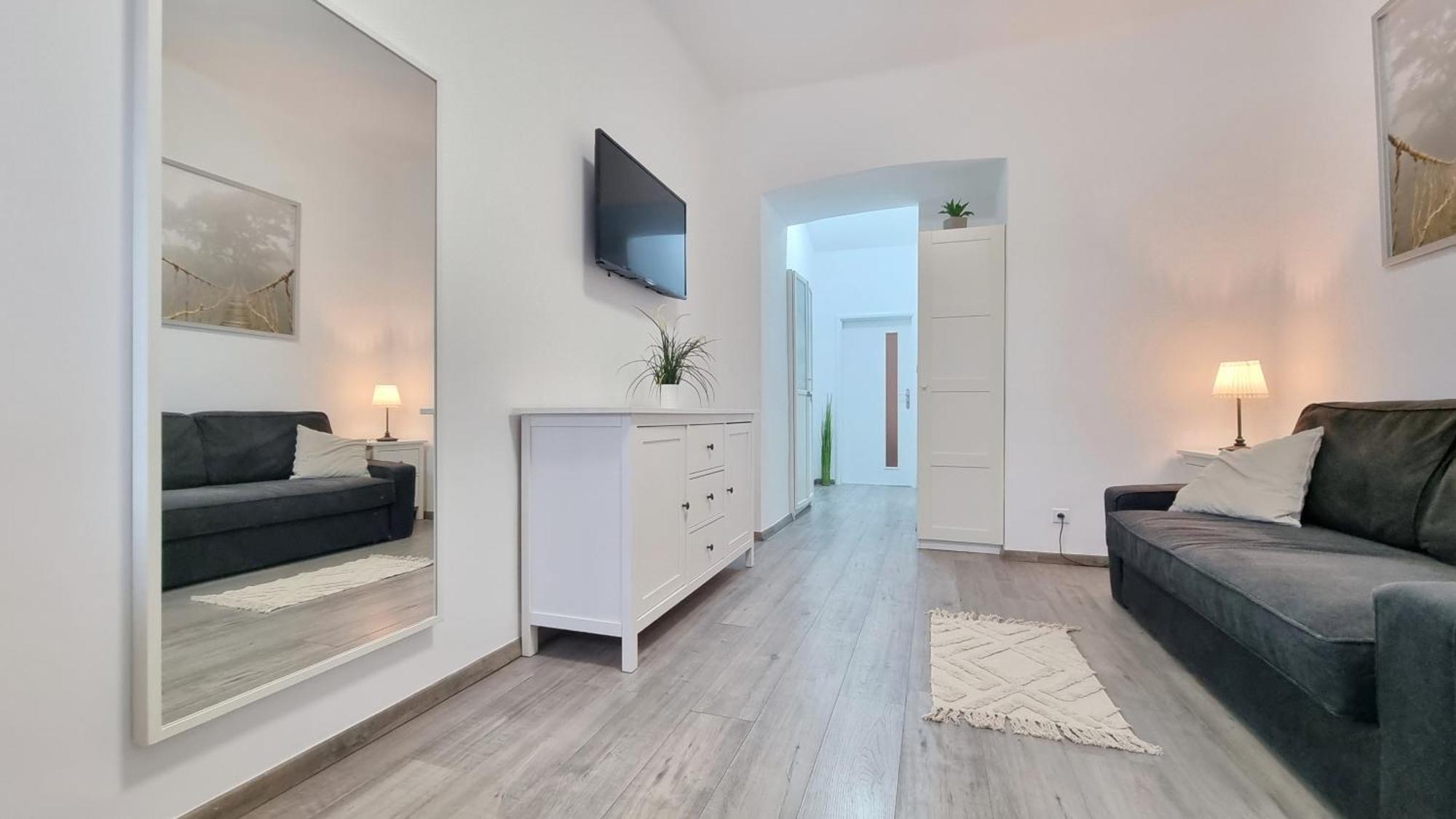 Finnem Florenc Apartment *