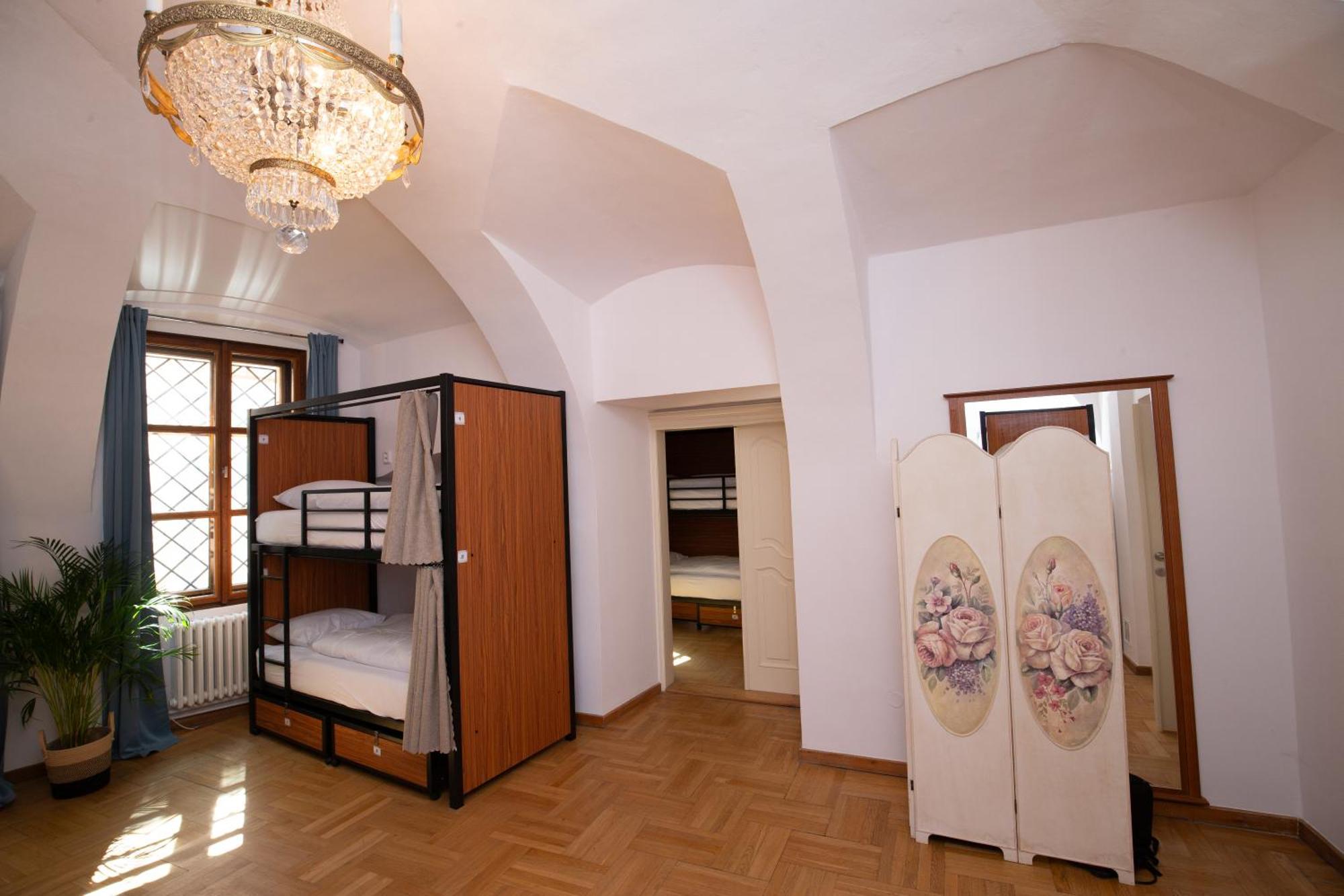 Hostel Women's Only - Female Only