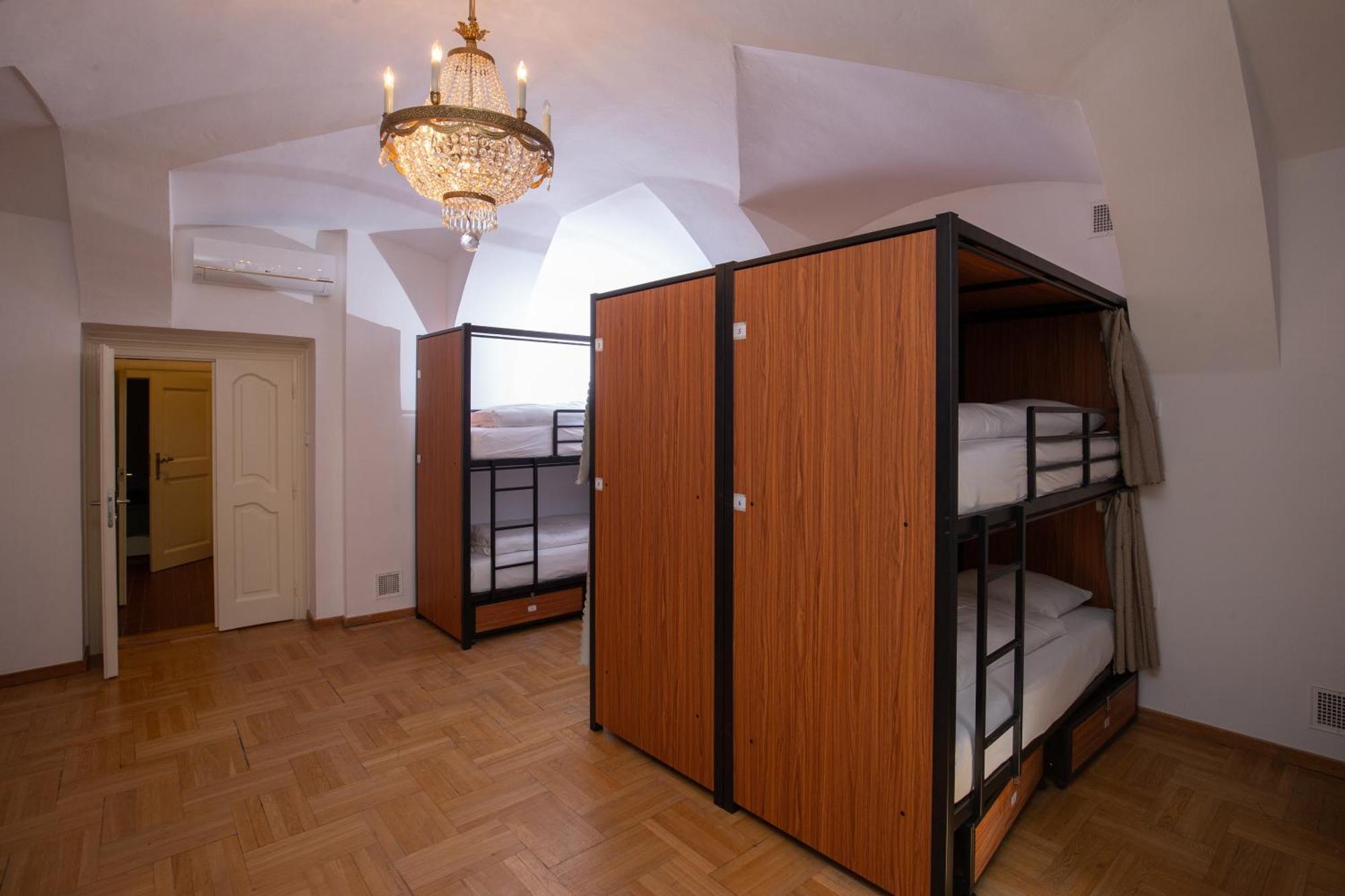 Women's Only - Female Only Hostel Prag