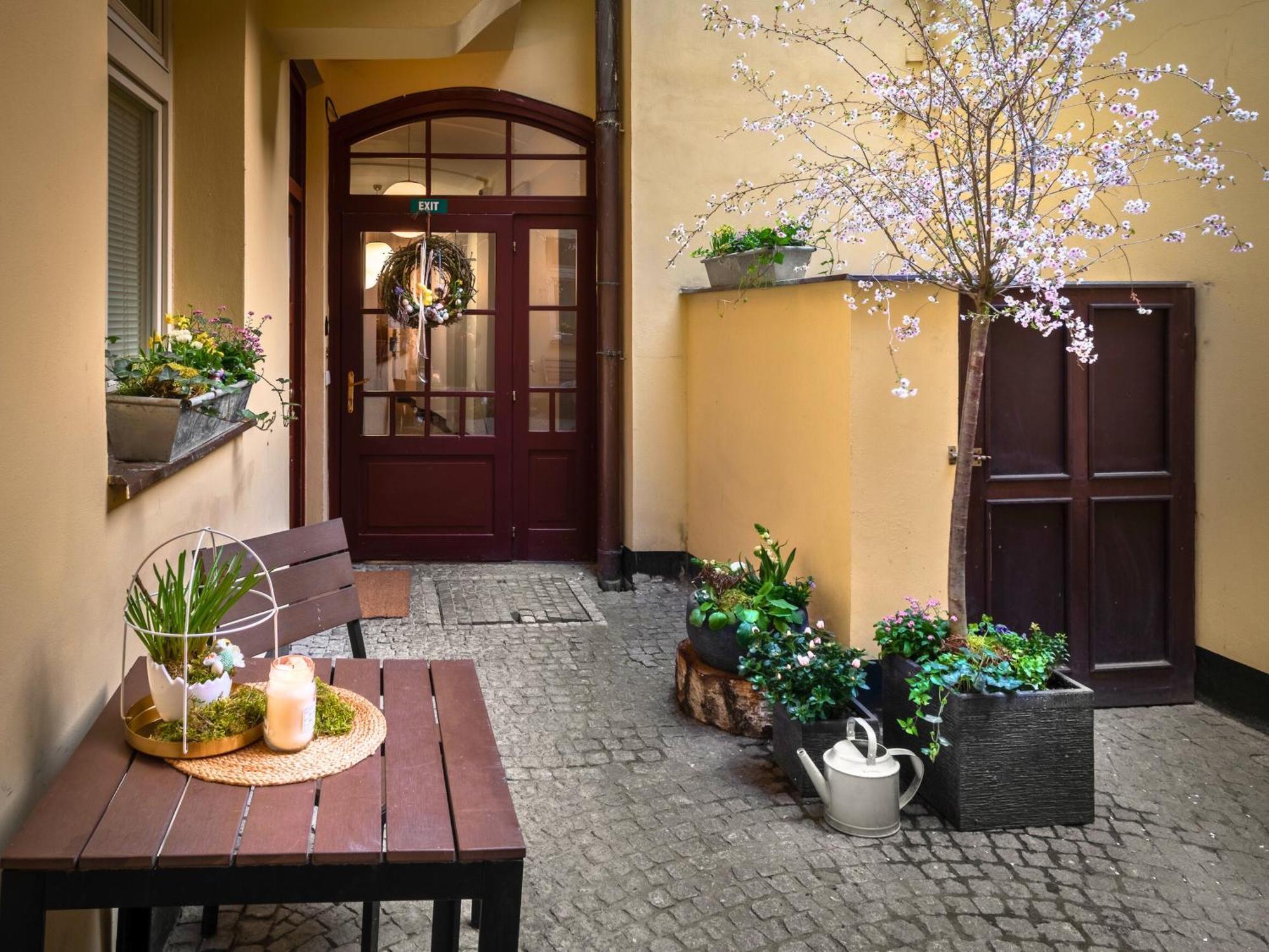 Apartment 4 Elements By Adrez Prague