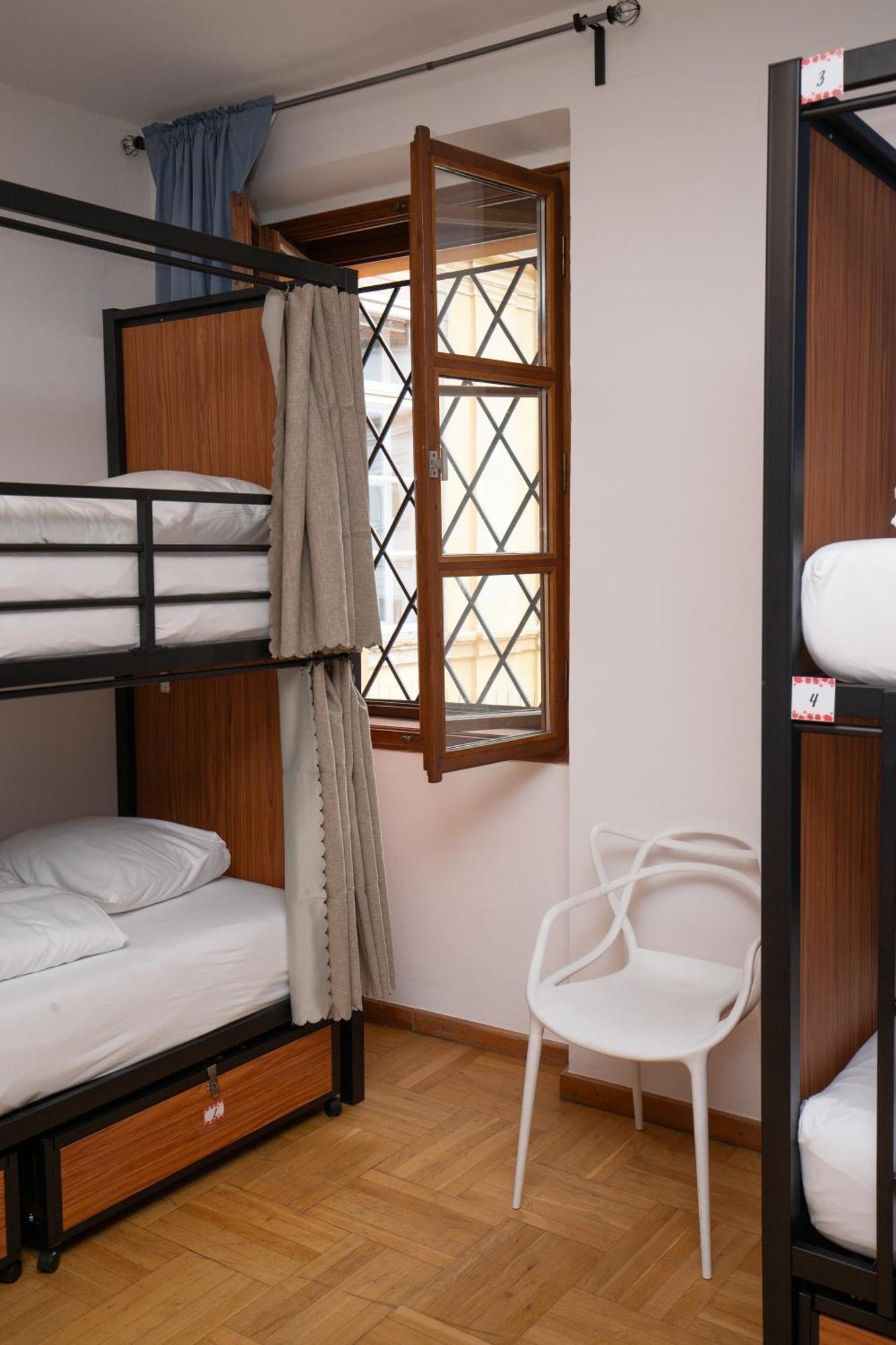 Hostel Women's Only - Female Only *