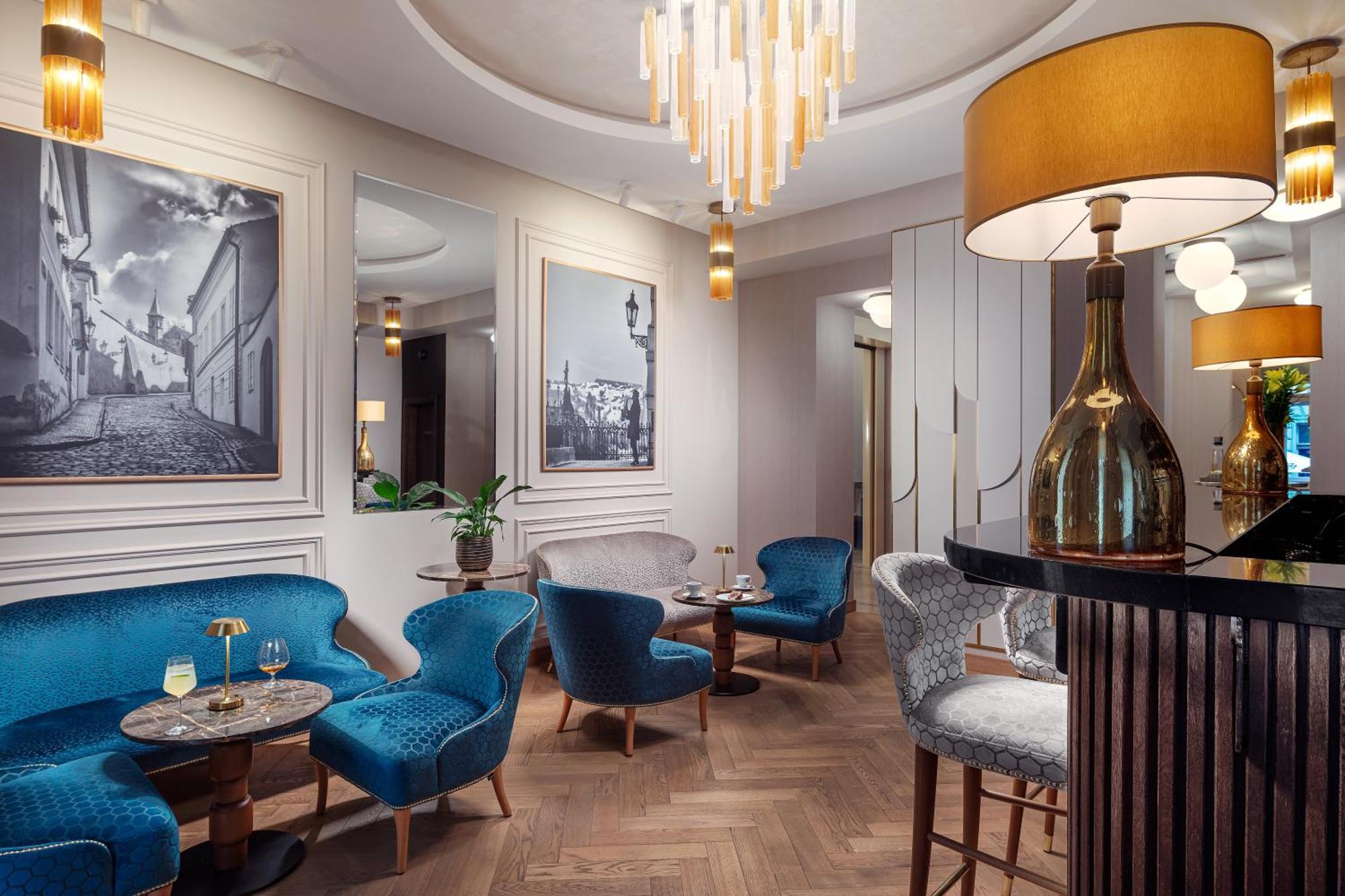 Allure & Hotell Prag