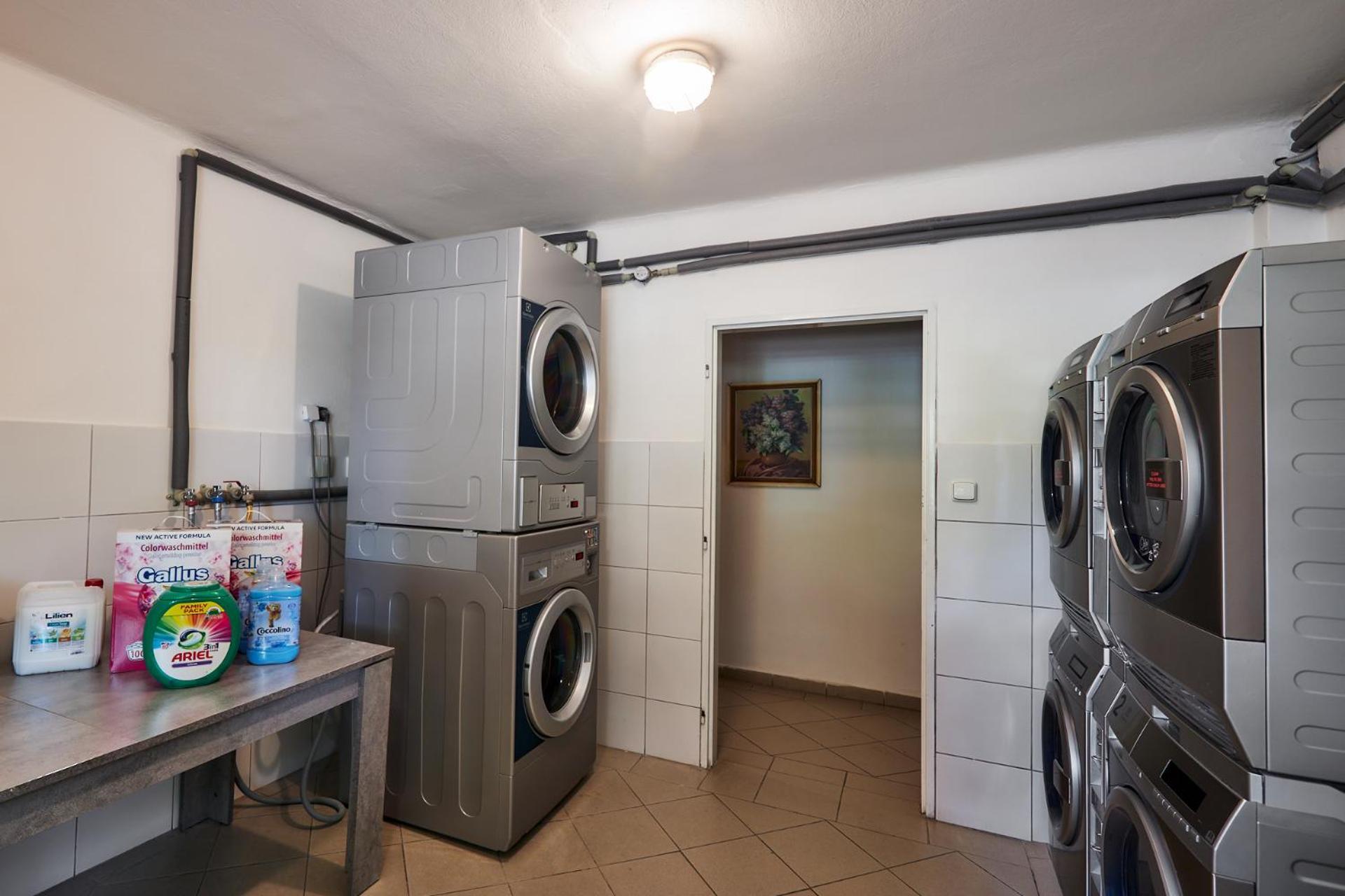 Apartment Alfa *