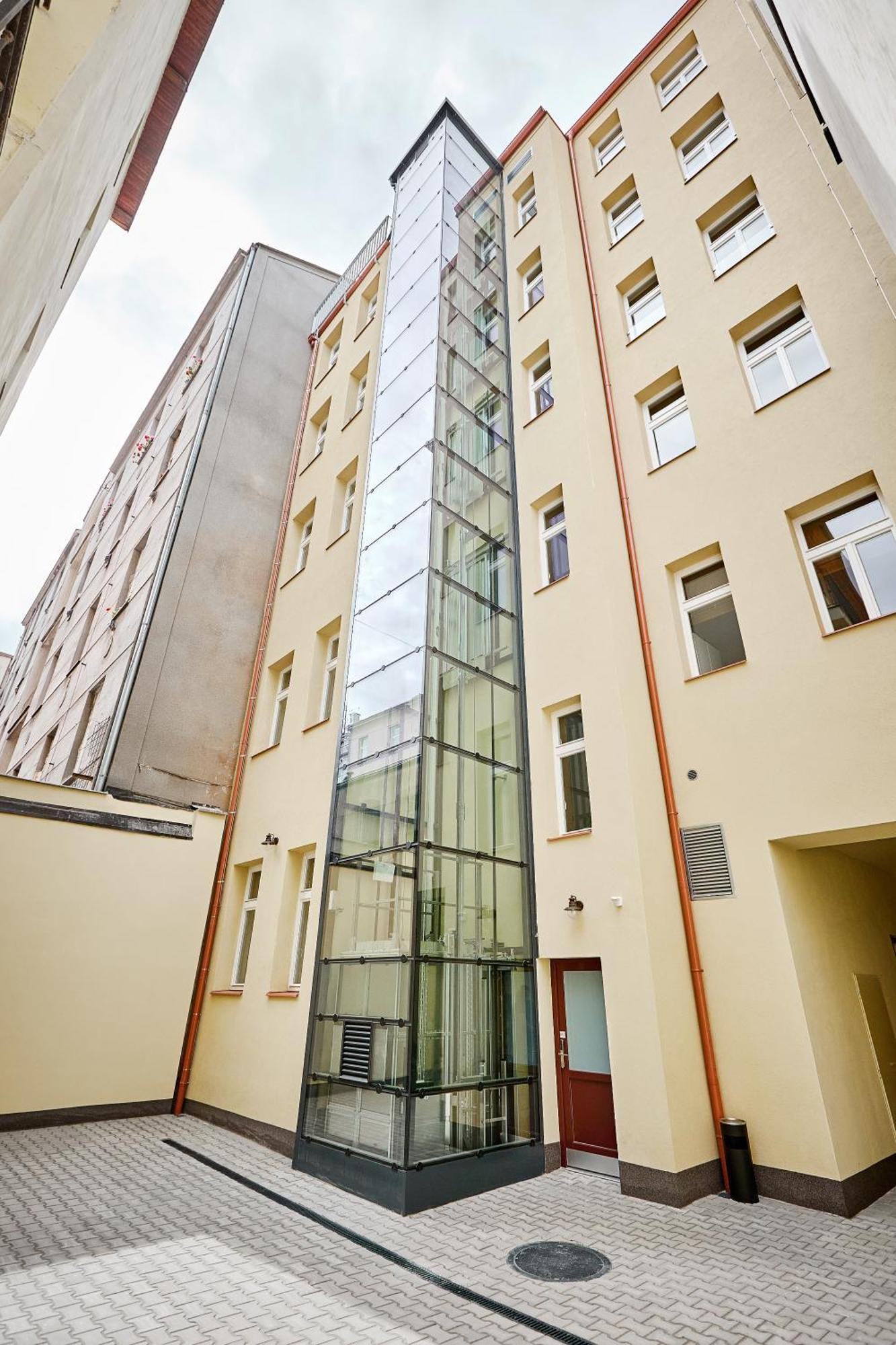 44 Praha