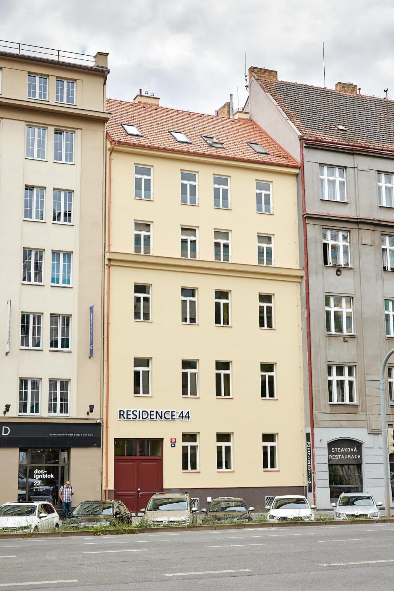 Aparthotel 44