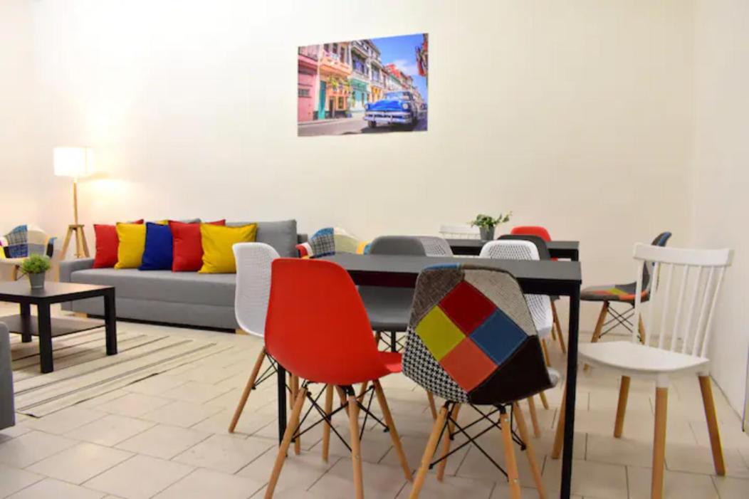 Party House - Ve Smeckach 18, Center!! * Prag