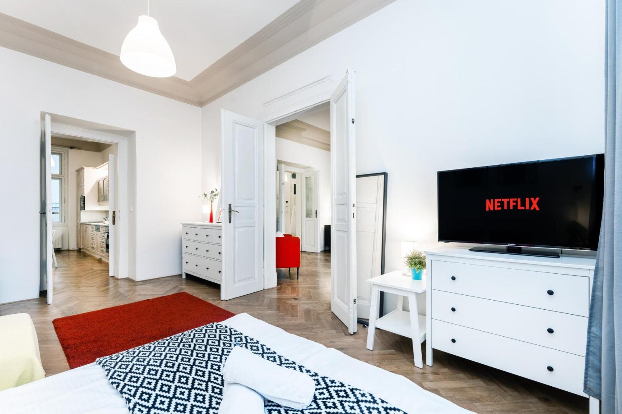 Grand Deluxe Vip Apartment