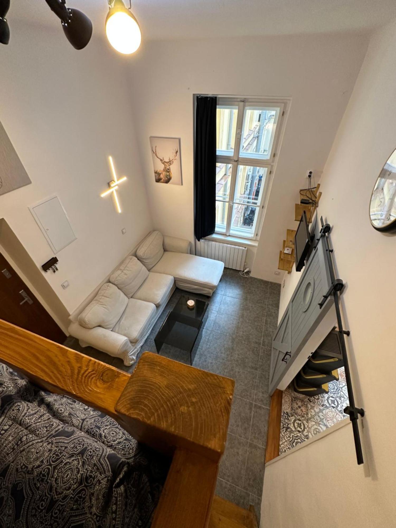 Lägenhet Cozy New Loft Prag