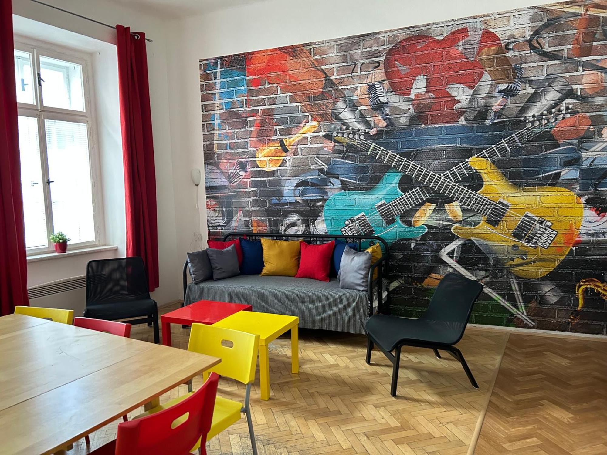 Party House - Ve Smeckach 18, Center!! Apartment