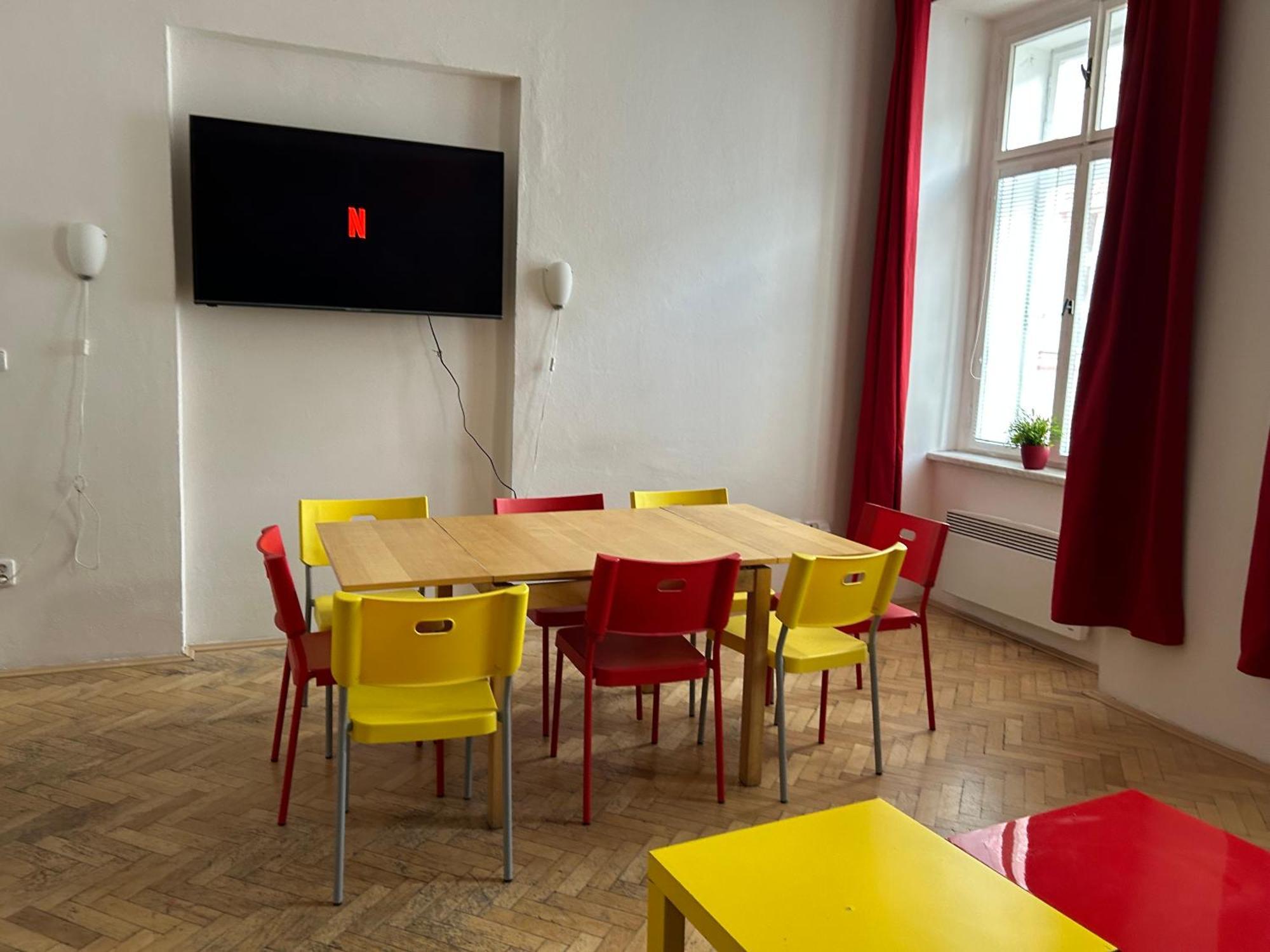 Party House - Ve Smeckach 18, Center!! Apartment