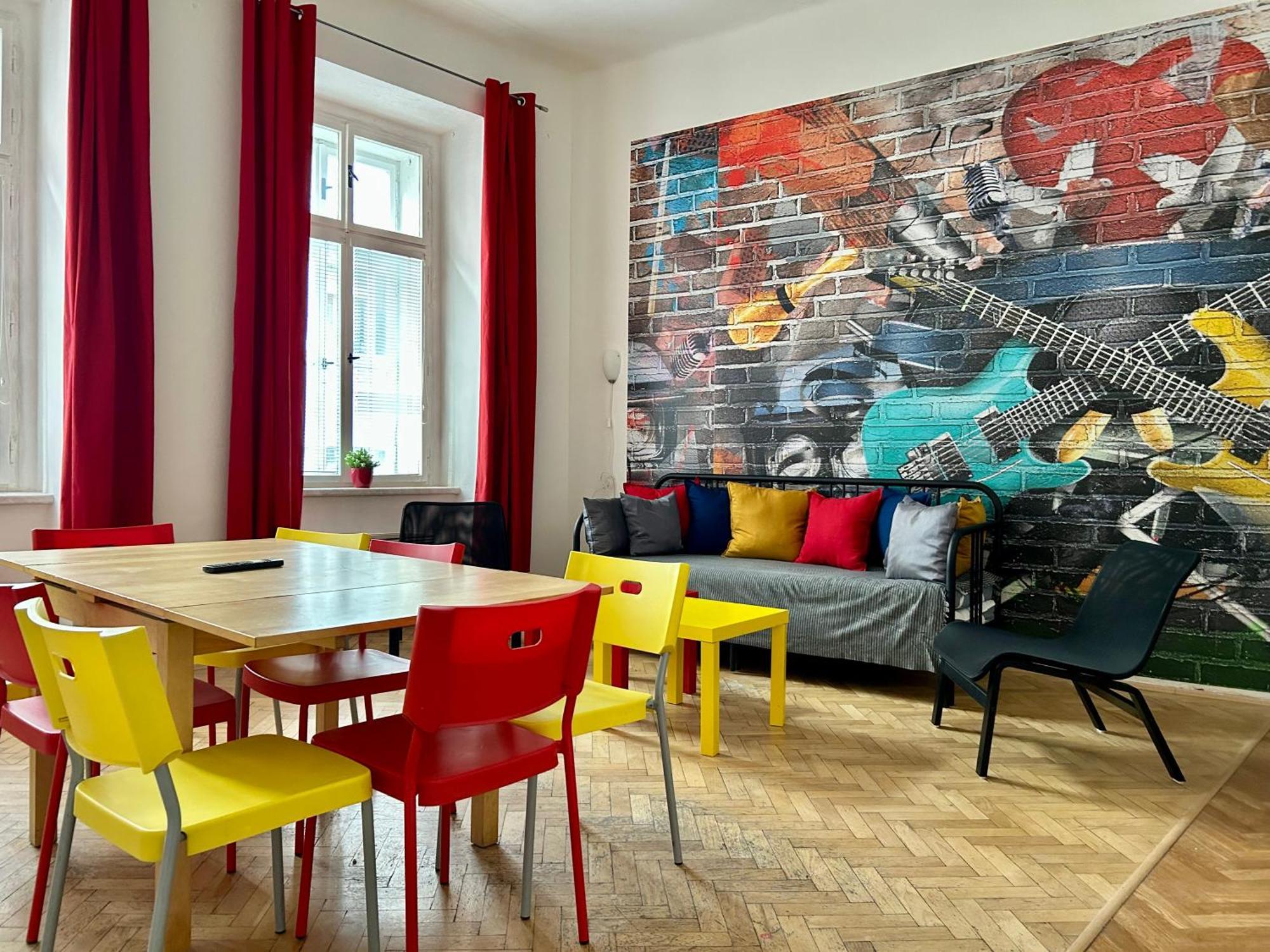Party House - Ve Smeckach 18, Center!! * Prag
