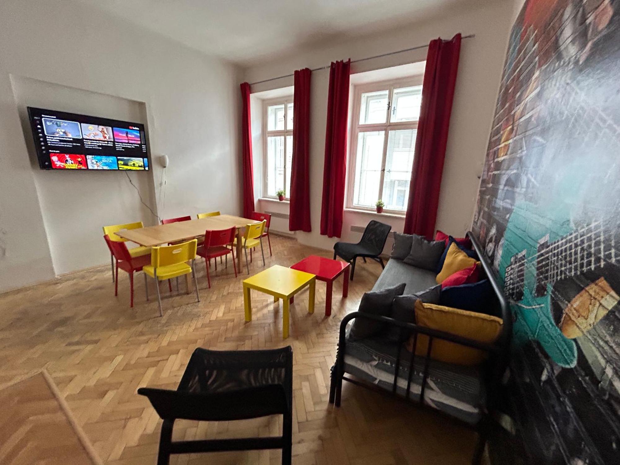 Party House - Ve Smeckach 18, Center!! Prag